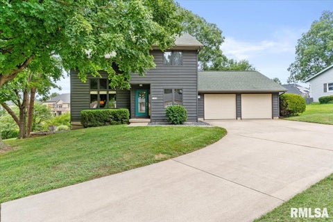 Homes For Sale - 171 Roanoke Drive<br/> Sangamon County, Rochester, IL 62563