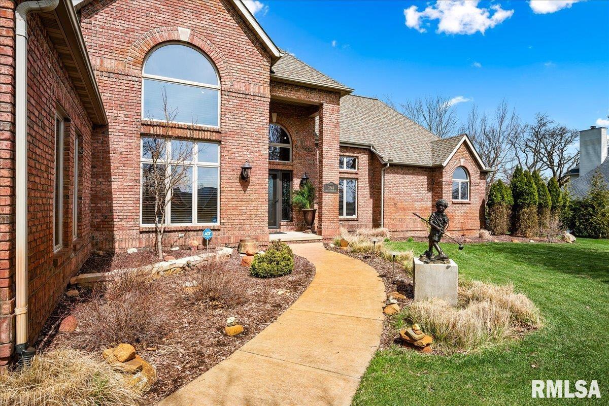 2844 Saint Andrews Court, El Paso, Illinois image 2