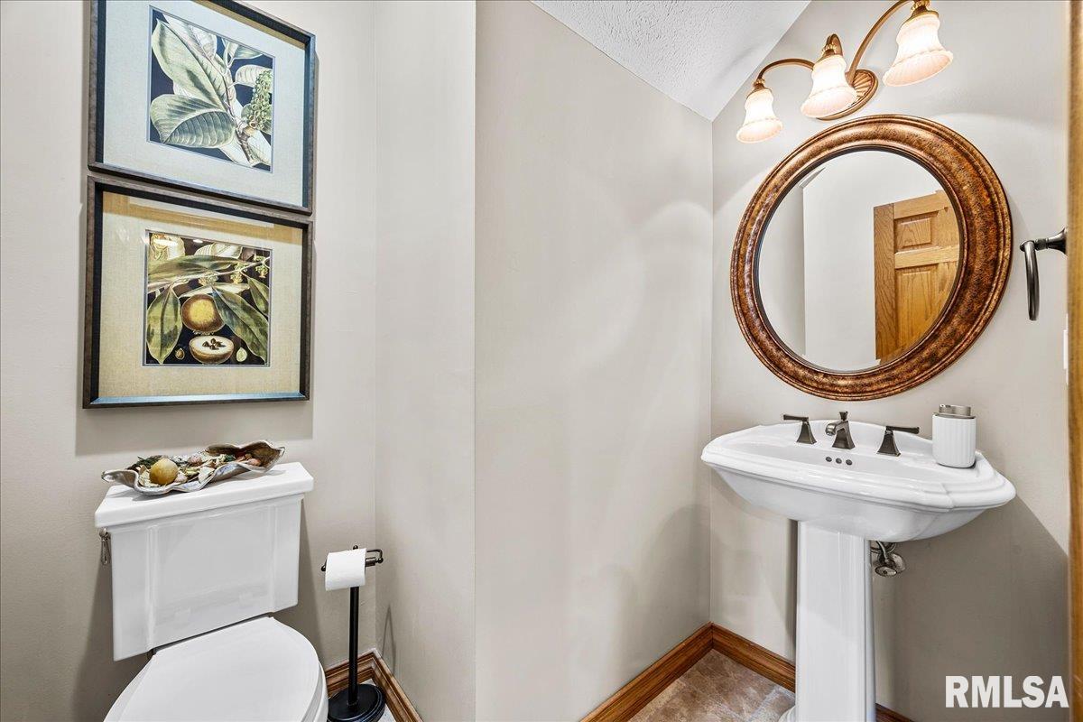 2844 Saint Andrews Court, El Paso, Illinois image 34
