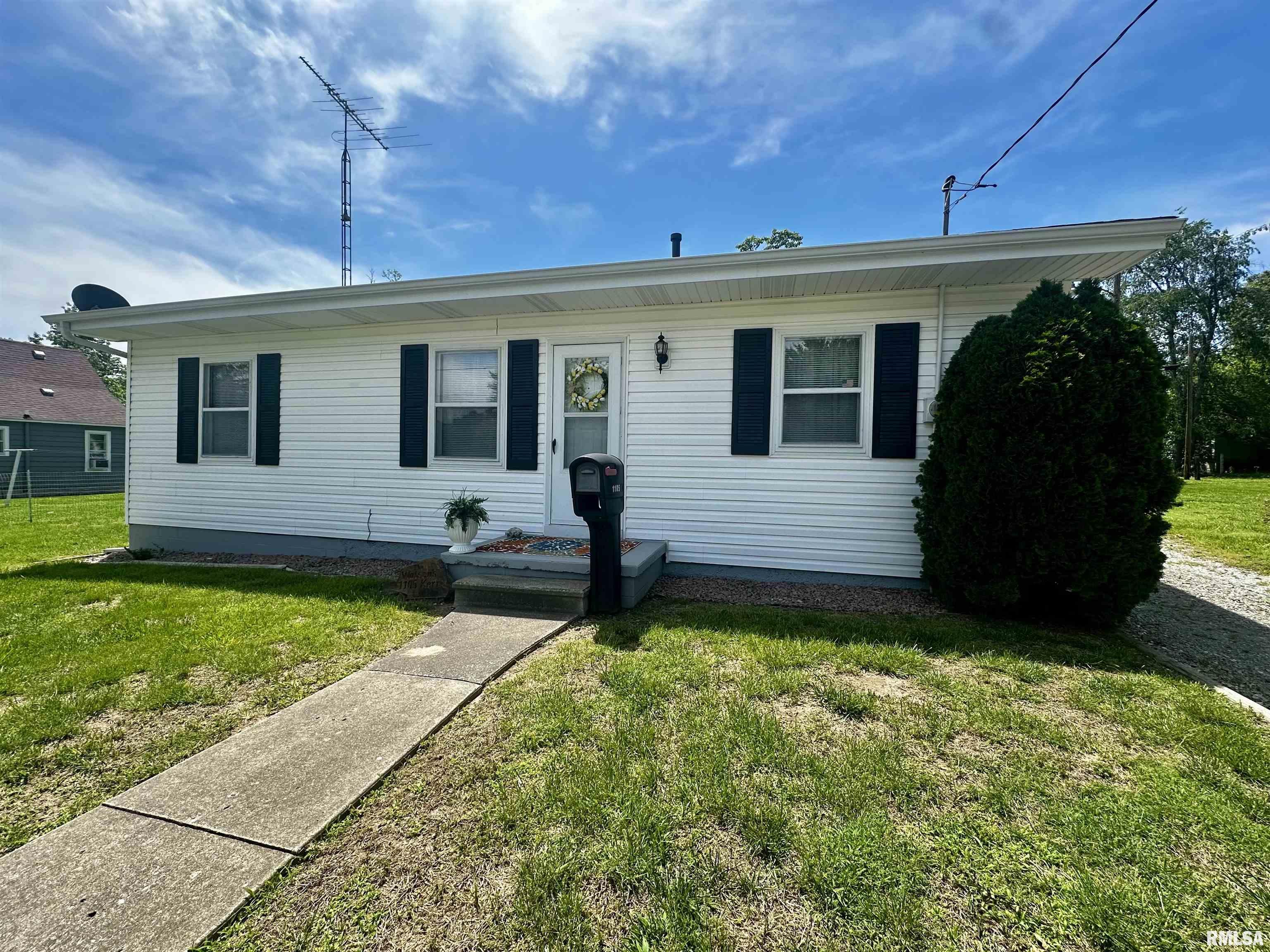 1105 Kerr Street, Eldorado, Illinois image 1