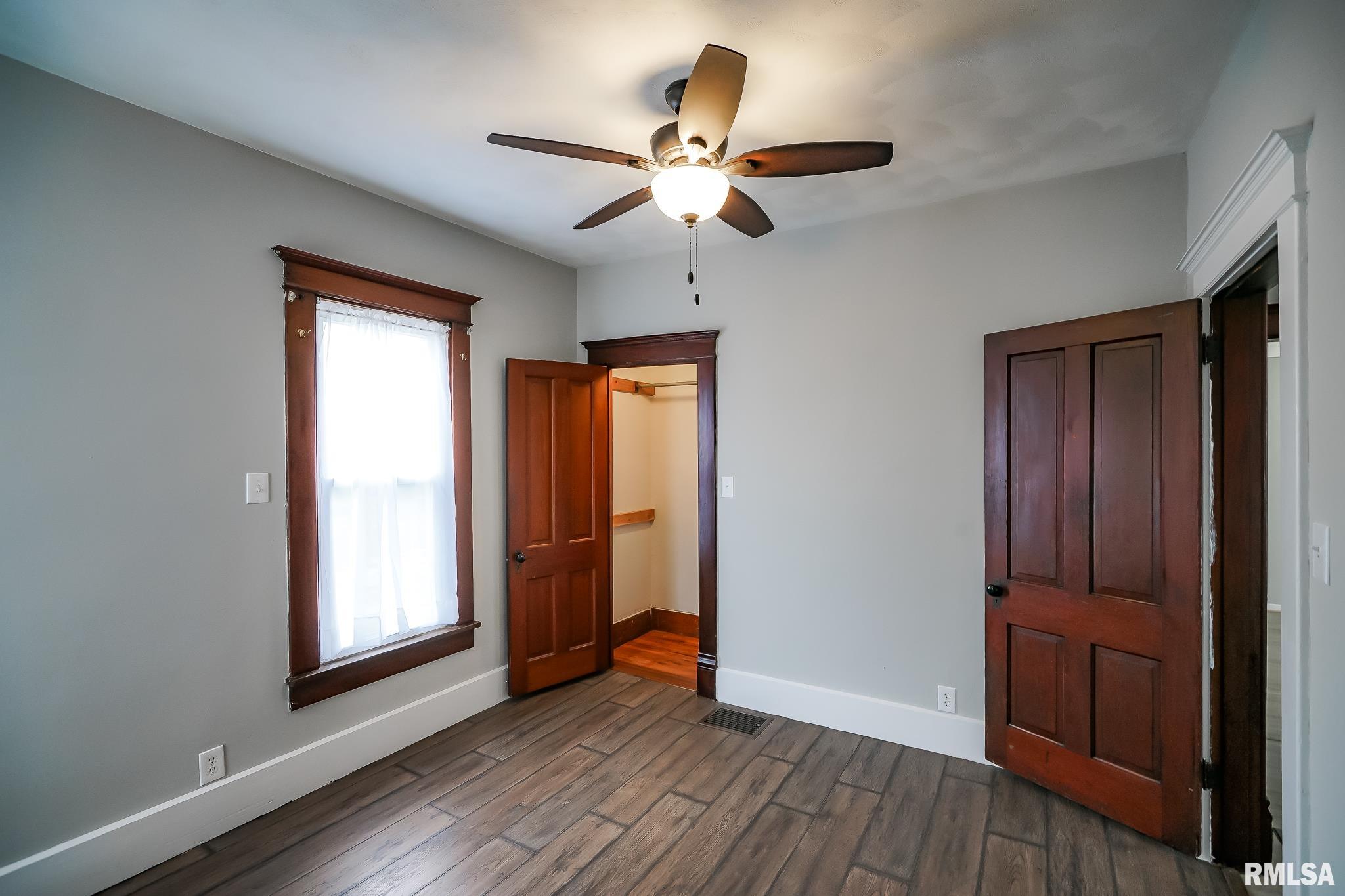 165 N Gold Street, Farmington, Illinois image 29