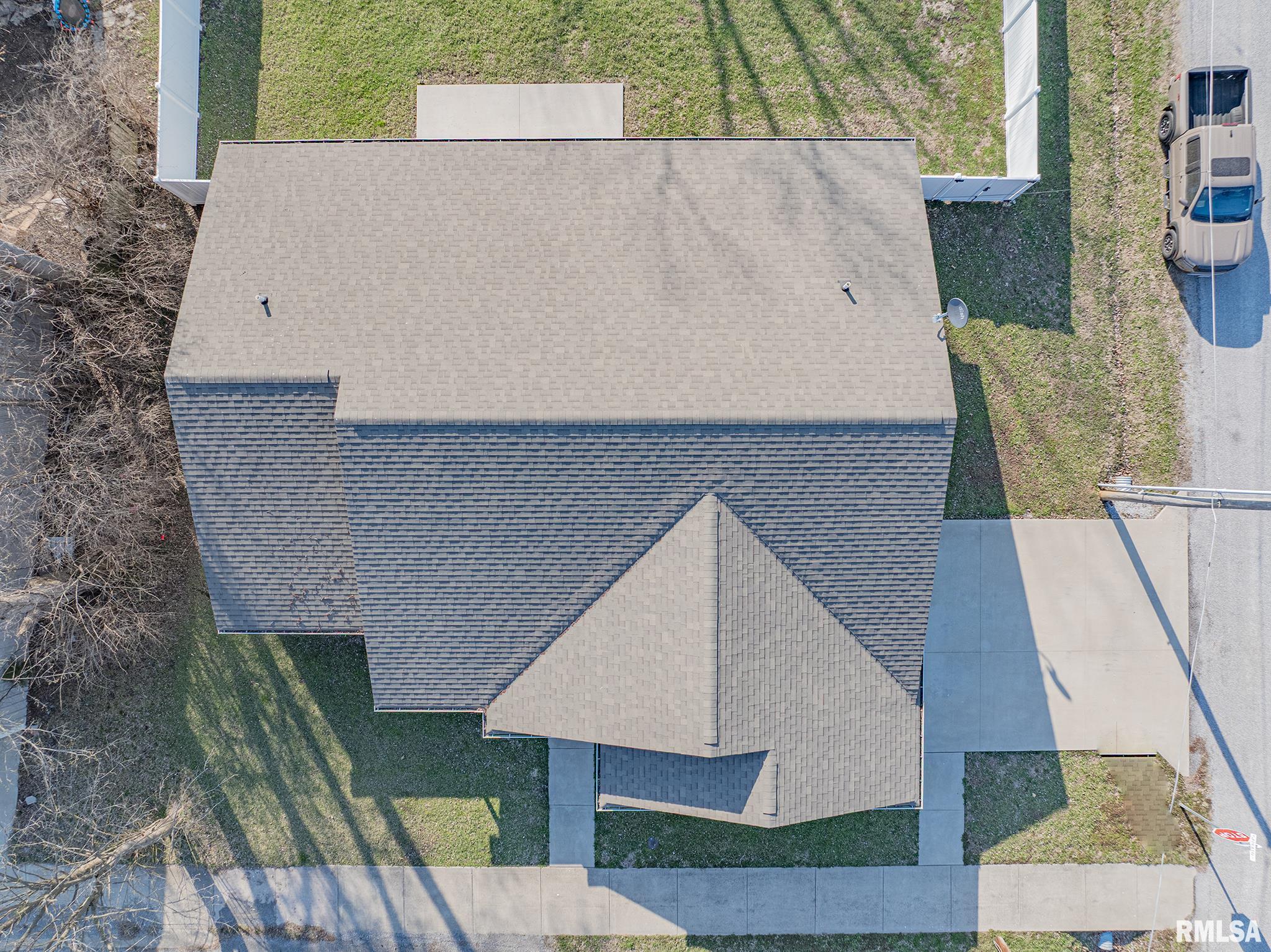 402 S Maple Street, Carterville, Illinois image 2