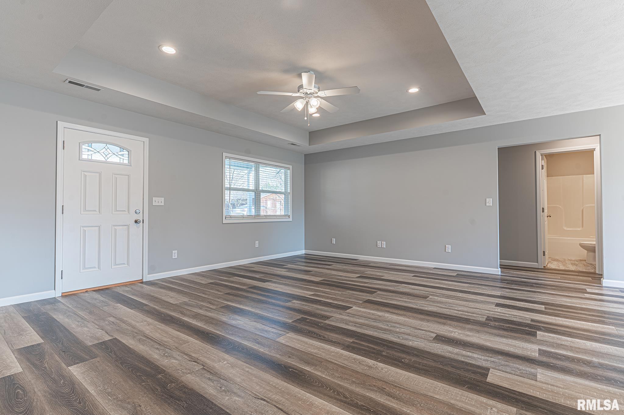 402 S Maple Street, Carterville, Illinois image 14