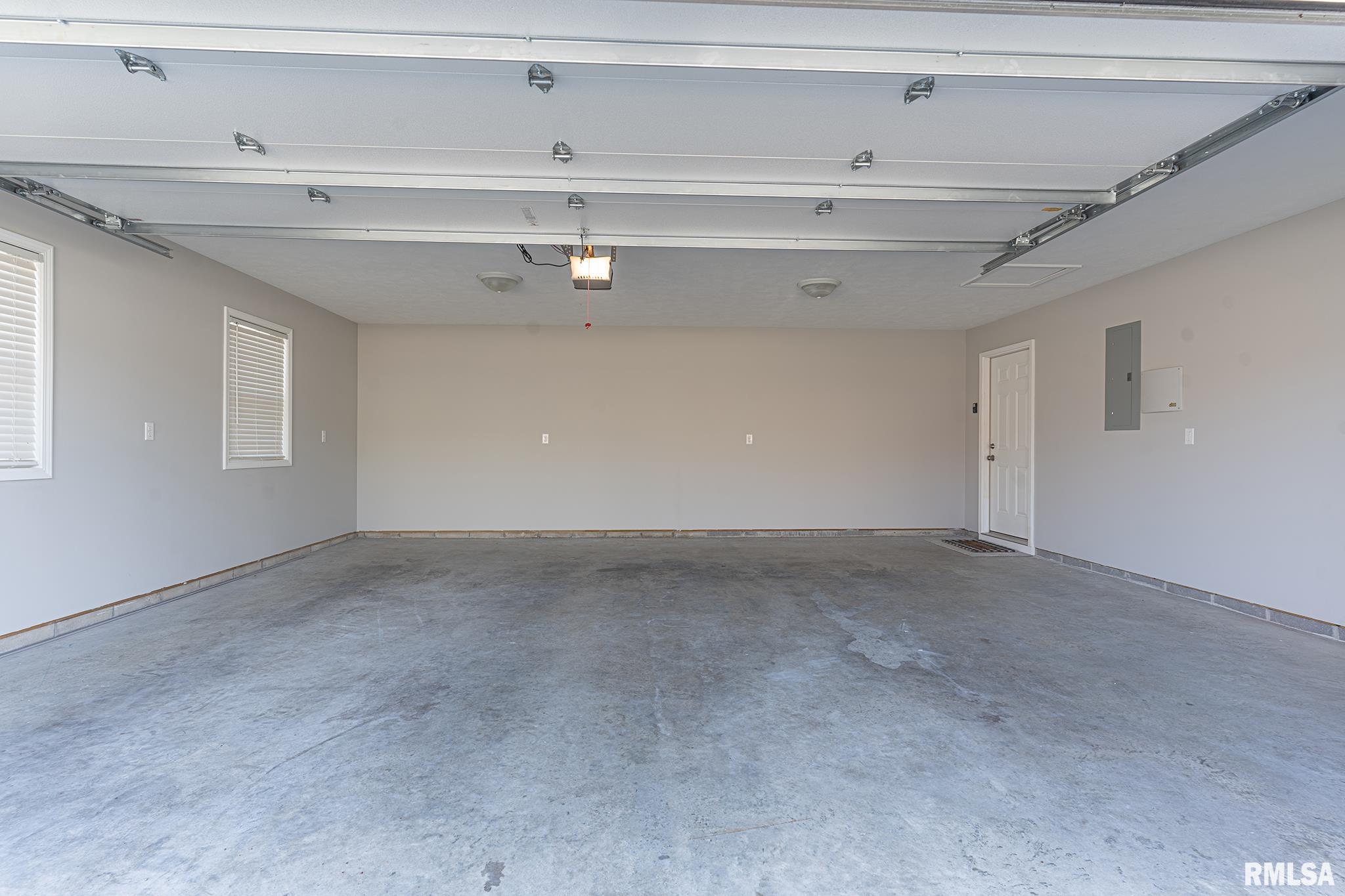 402 S Maple Street, Carterville, Illinois image 3