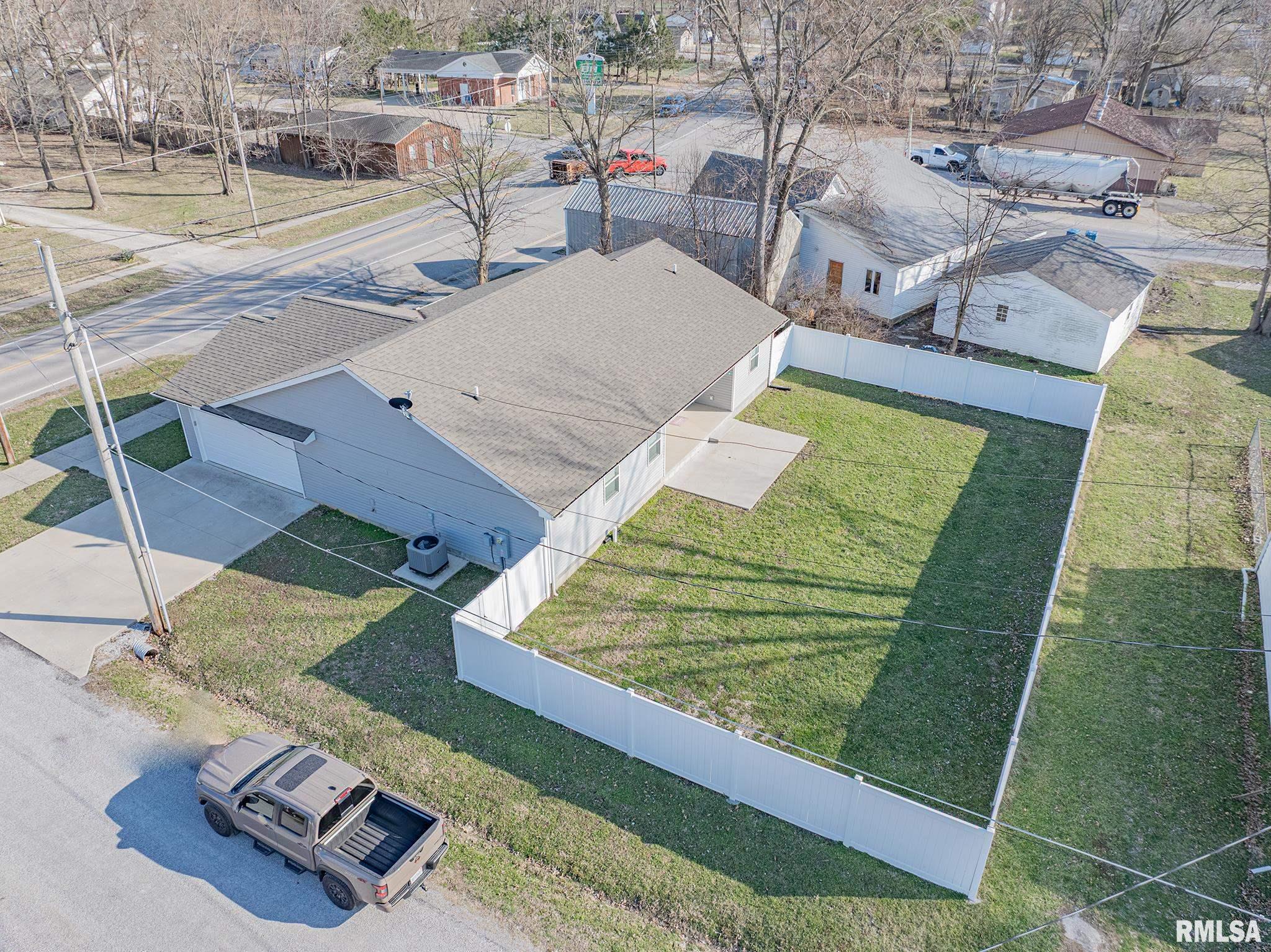 402 S Maple Street, Carterville, Illinois image 35