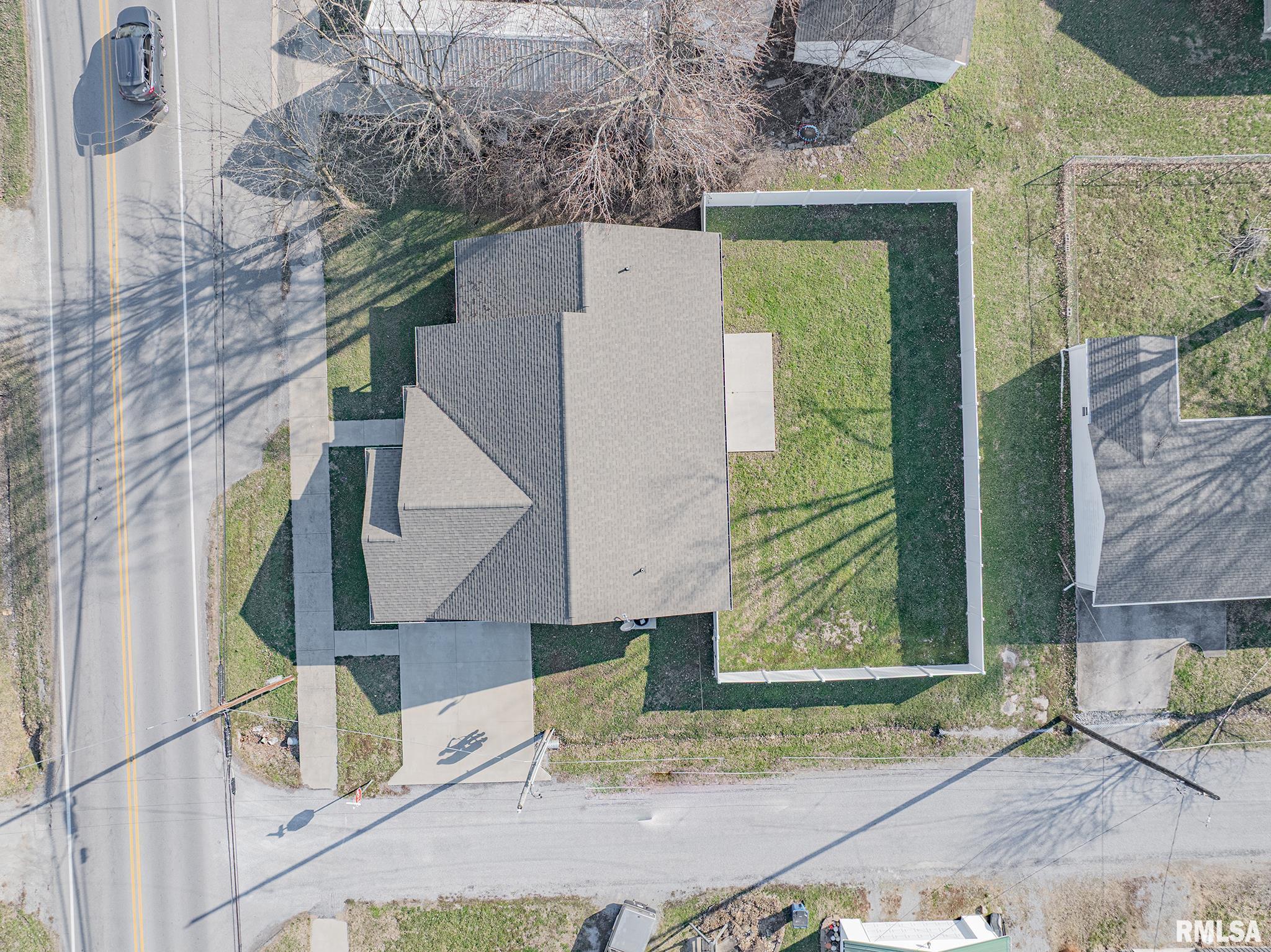 402 S Maple Street, Carterville, Illinois image 37