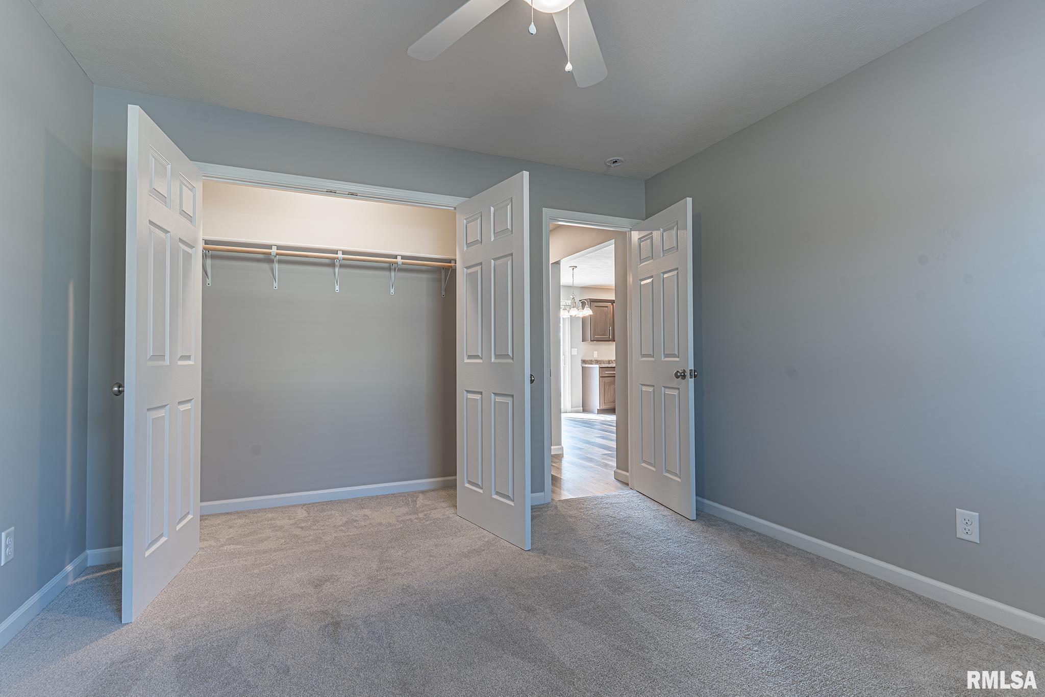 402 S Maple Street, Carterville, Illinois image 28