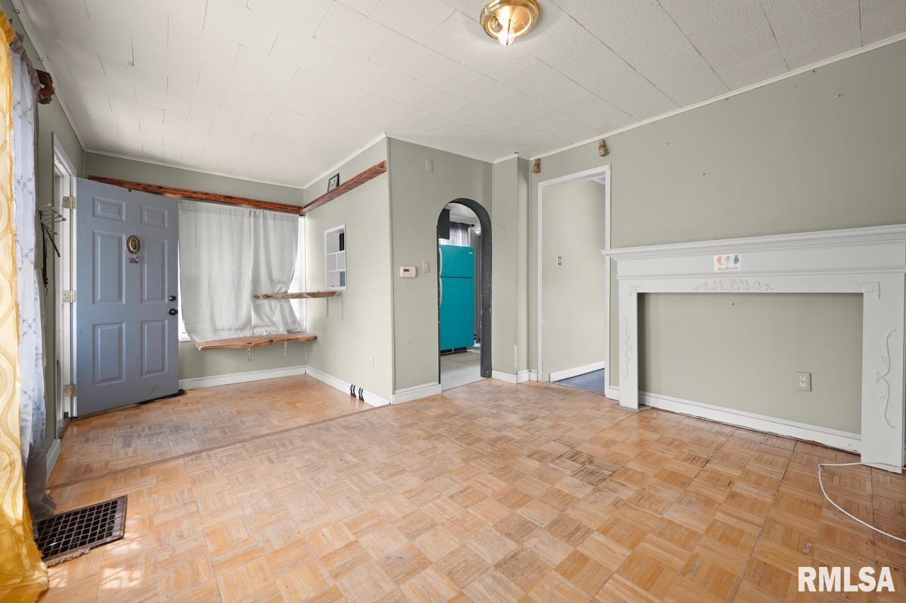 205 E Garfield Avenue, Bartonville, Illinois image 4