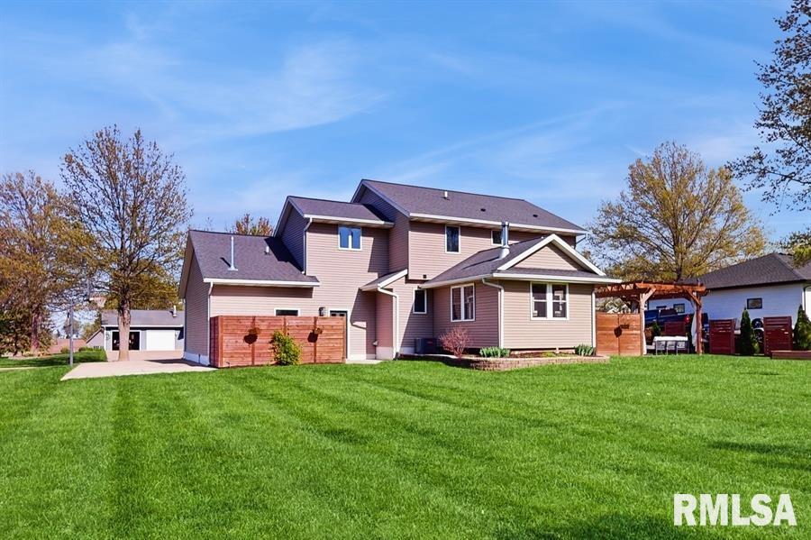 100 S 27th Avenue, Eldridge, Iowa image 35