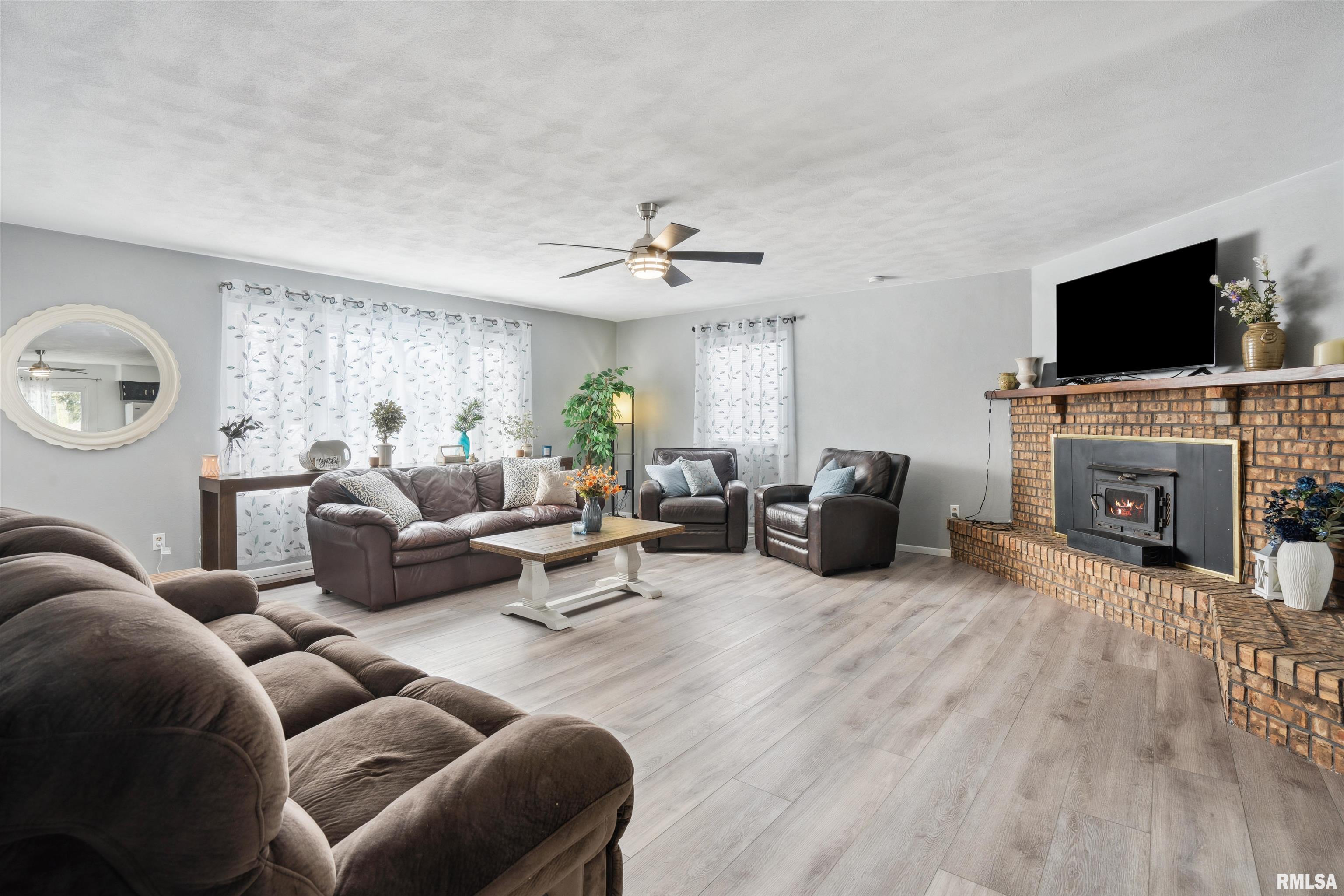 4621 N 230th Street, Port Byron, Illinois image 6