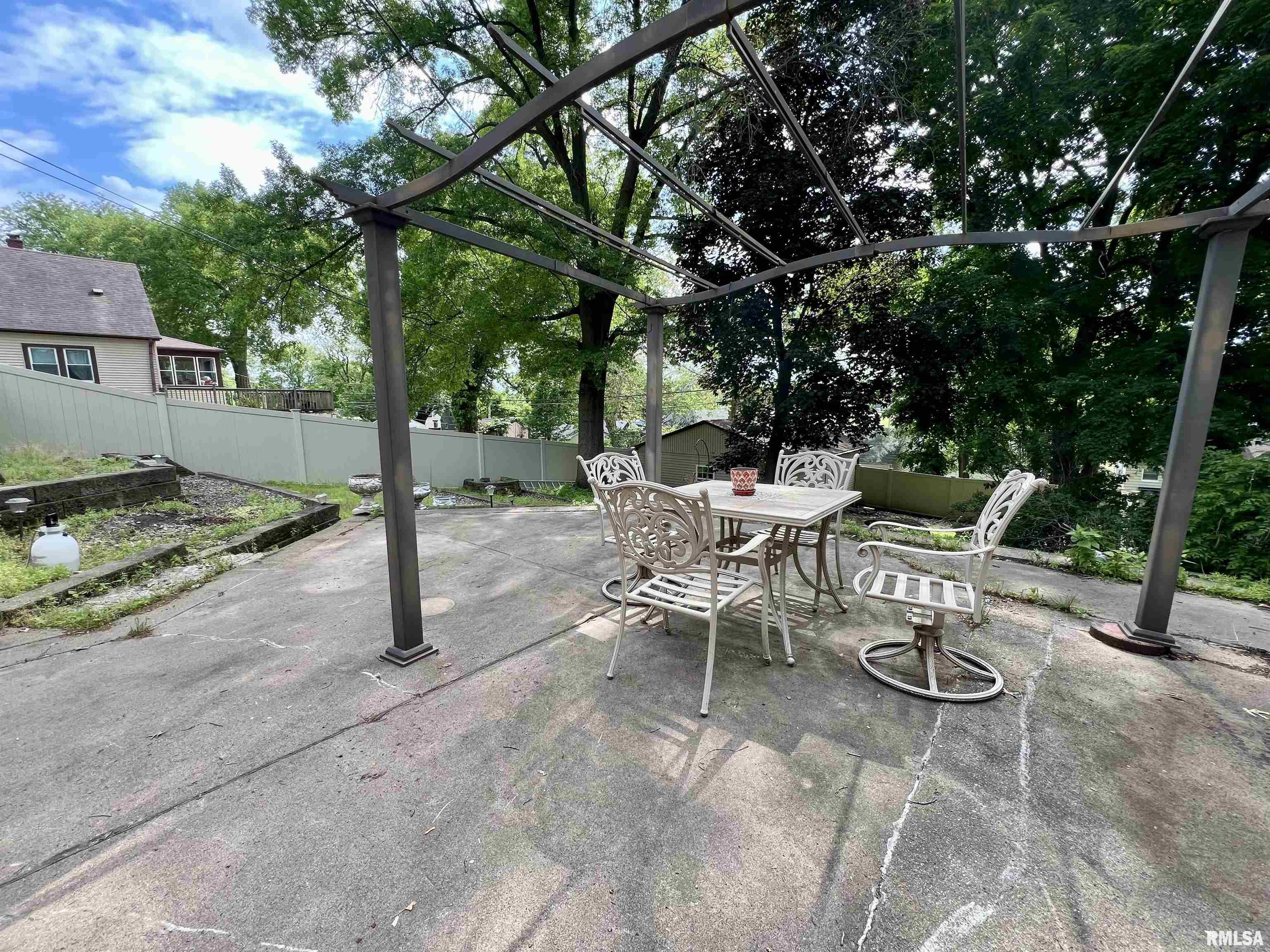 3752 12th Street, Rock Island, Illinois image 17