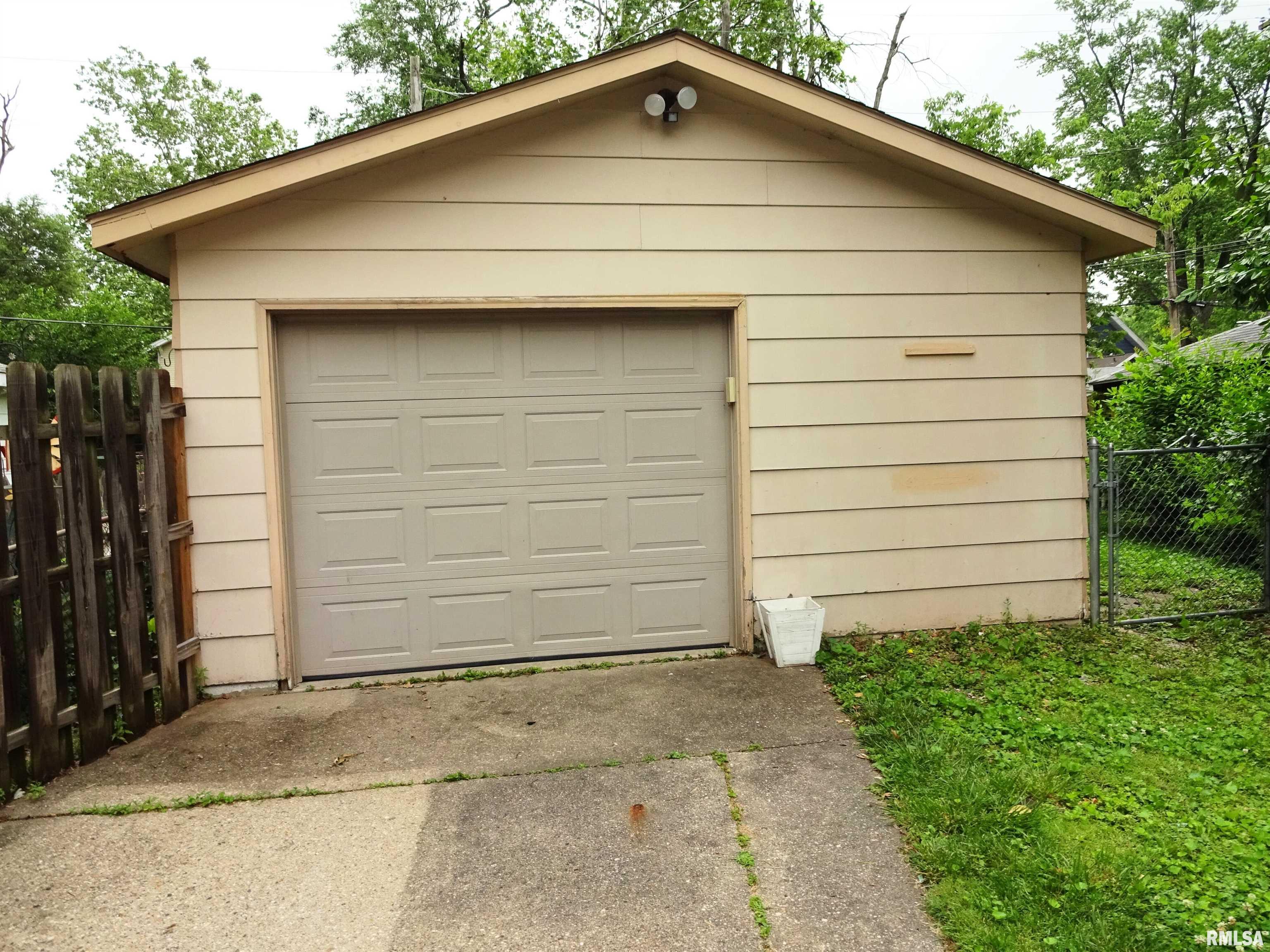 2536 S 10th Street, Springfield, Illinois image 26