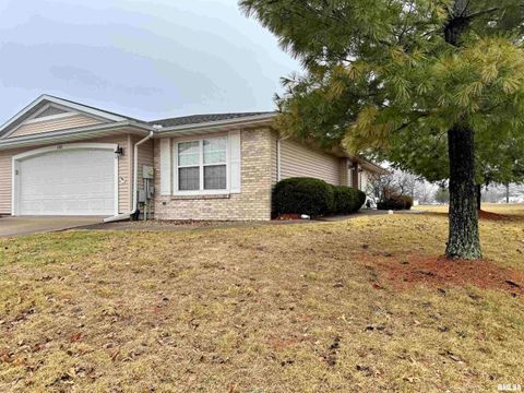 Homes For Sale - 1103 Hawthorn Ridge<br/> Macomb, IL 61455