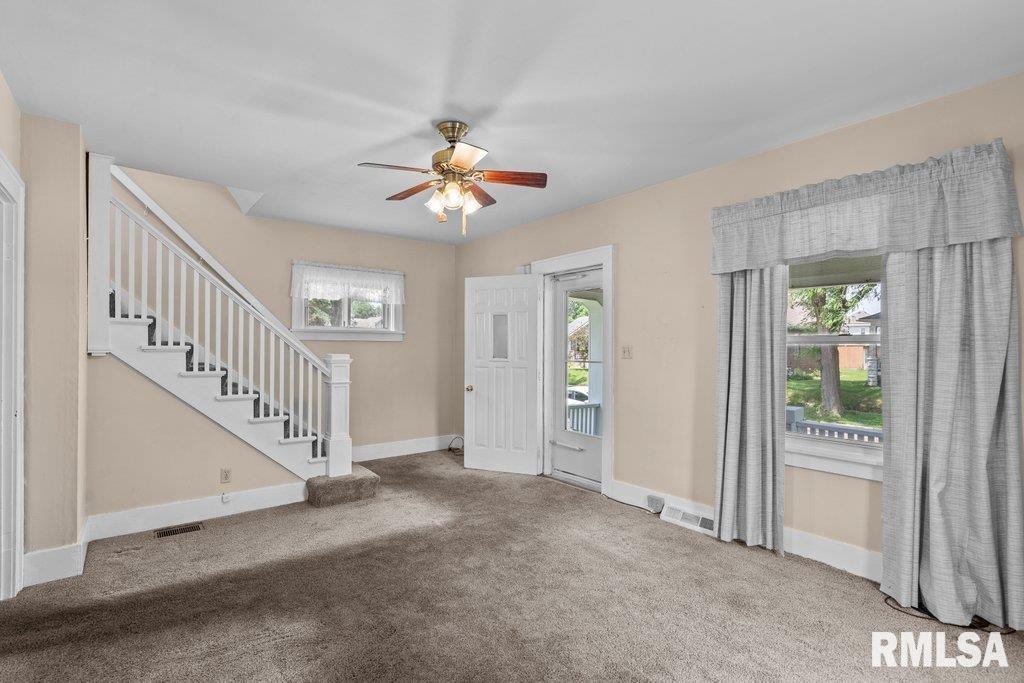 546 21st Avenue, Moline, Illinois image 8