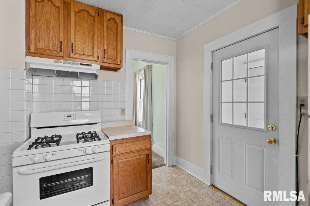 546 21st Avenue, Moline, Illinois image 14