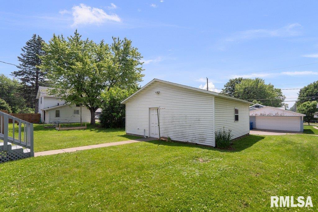 546 21st Avenue, Moline, Illinois image 27