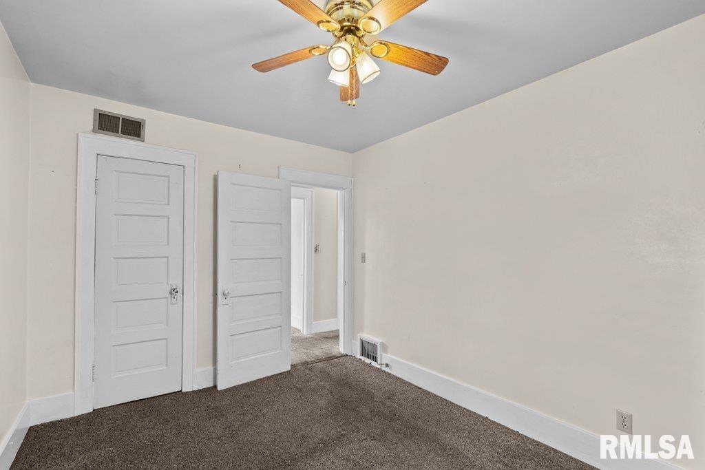 546 21st Avenue, Moline, Illinois image 20