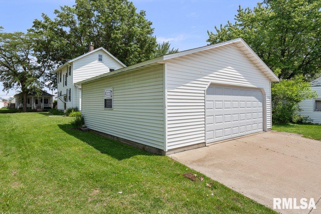 546 21st Avenue, Moline, Illinois image 29