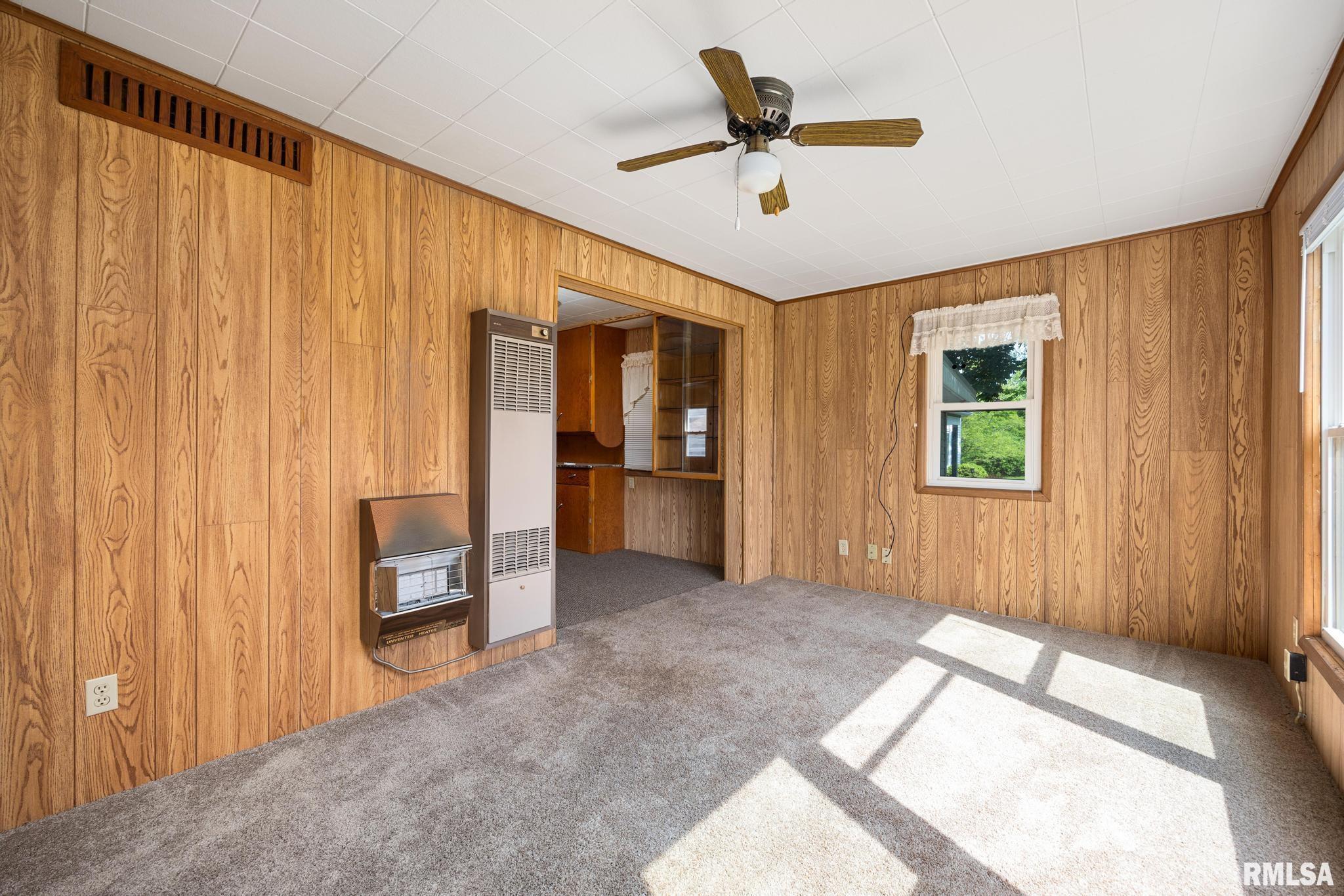 105 S Spruce Street, Delavan, Illinois image 4