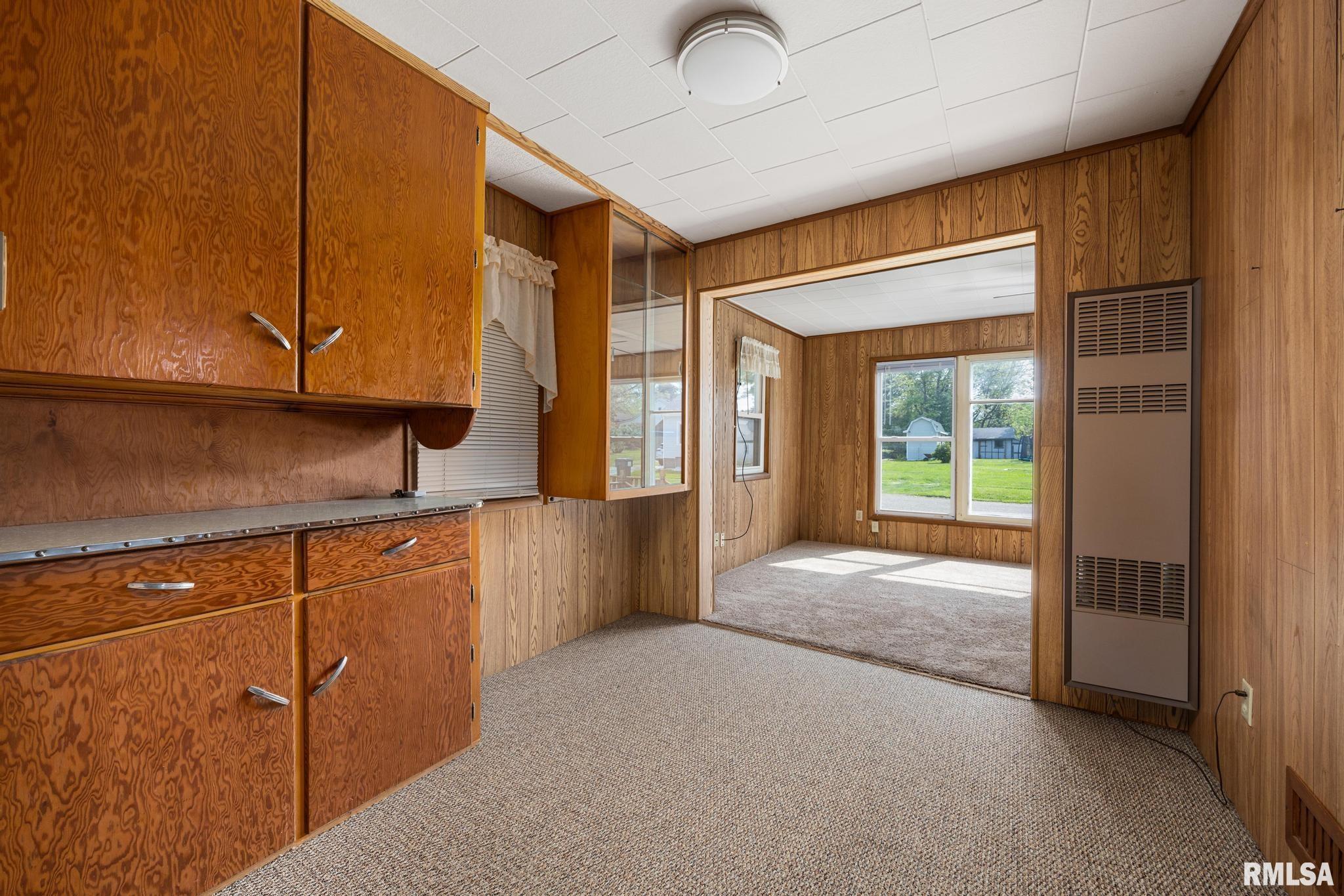 105 S Spruce Street, Delavan, Illinois image 6
