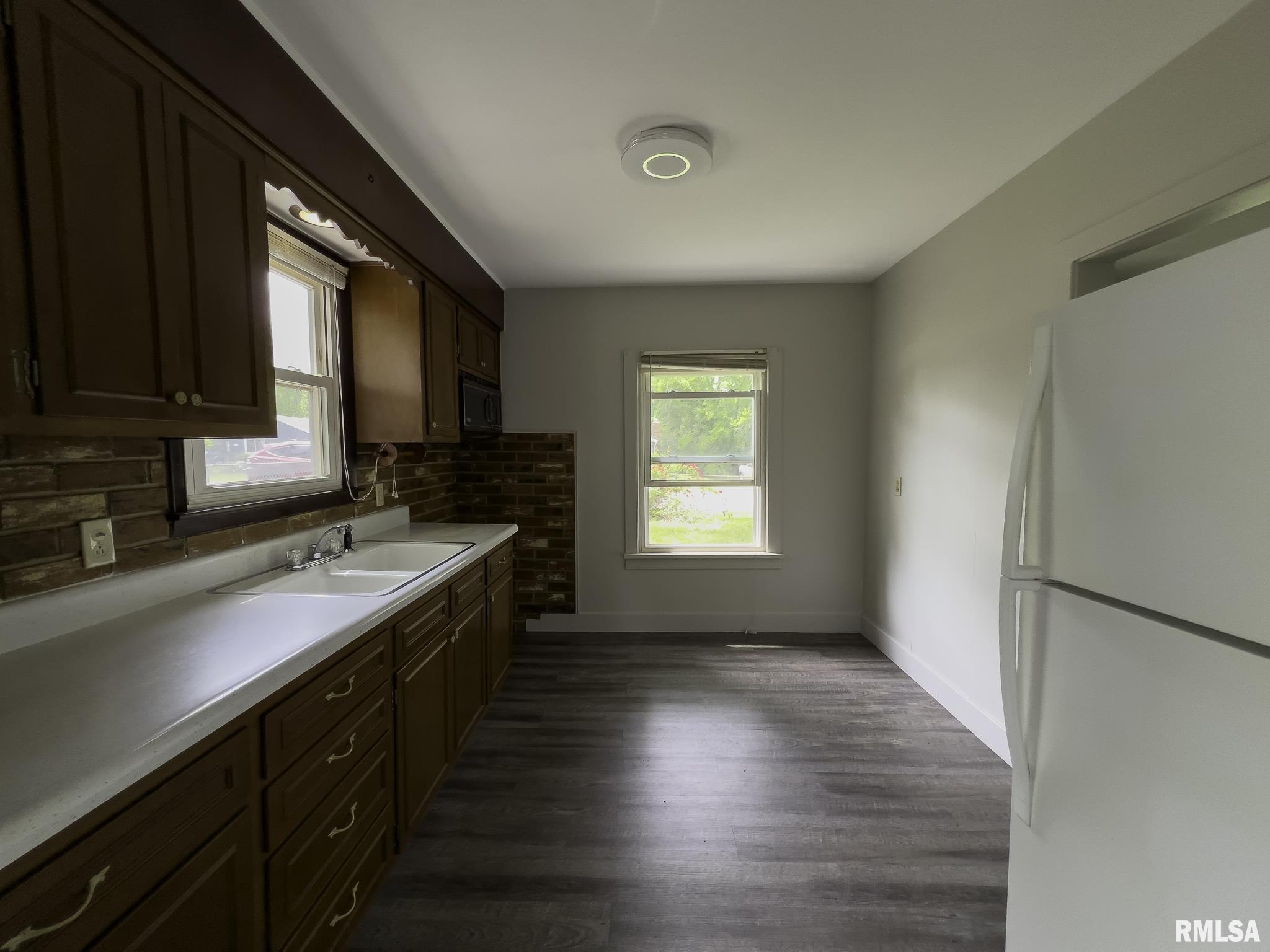 202 Stahl Avenue, Washington, Illinois image 10