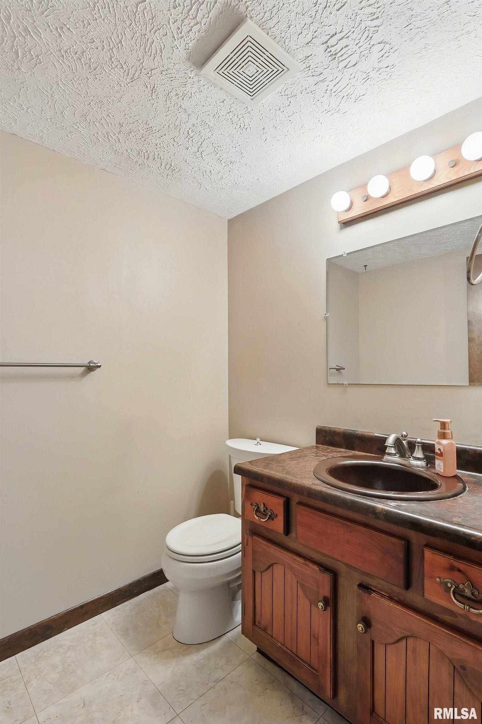 3845 Norwich Court, Bettendorf, Iowa image 14