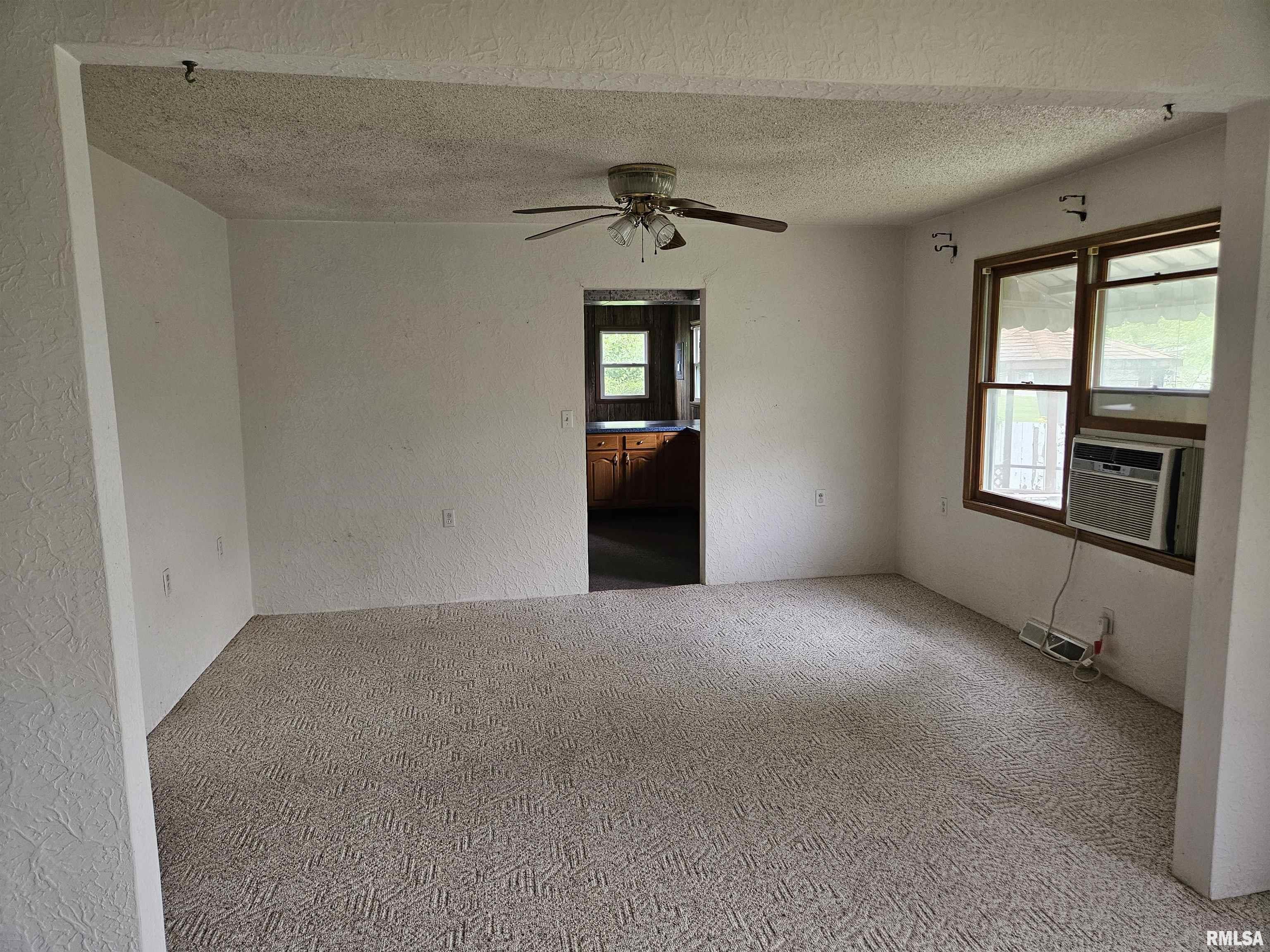 108 Fair Avenue, Flora, Illinois image 15