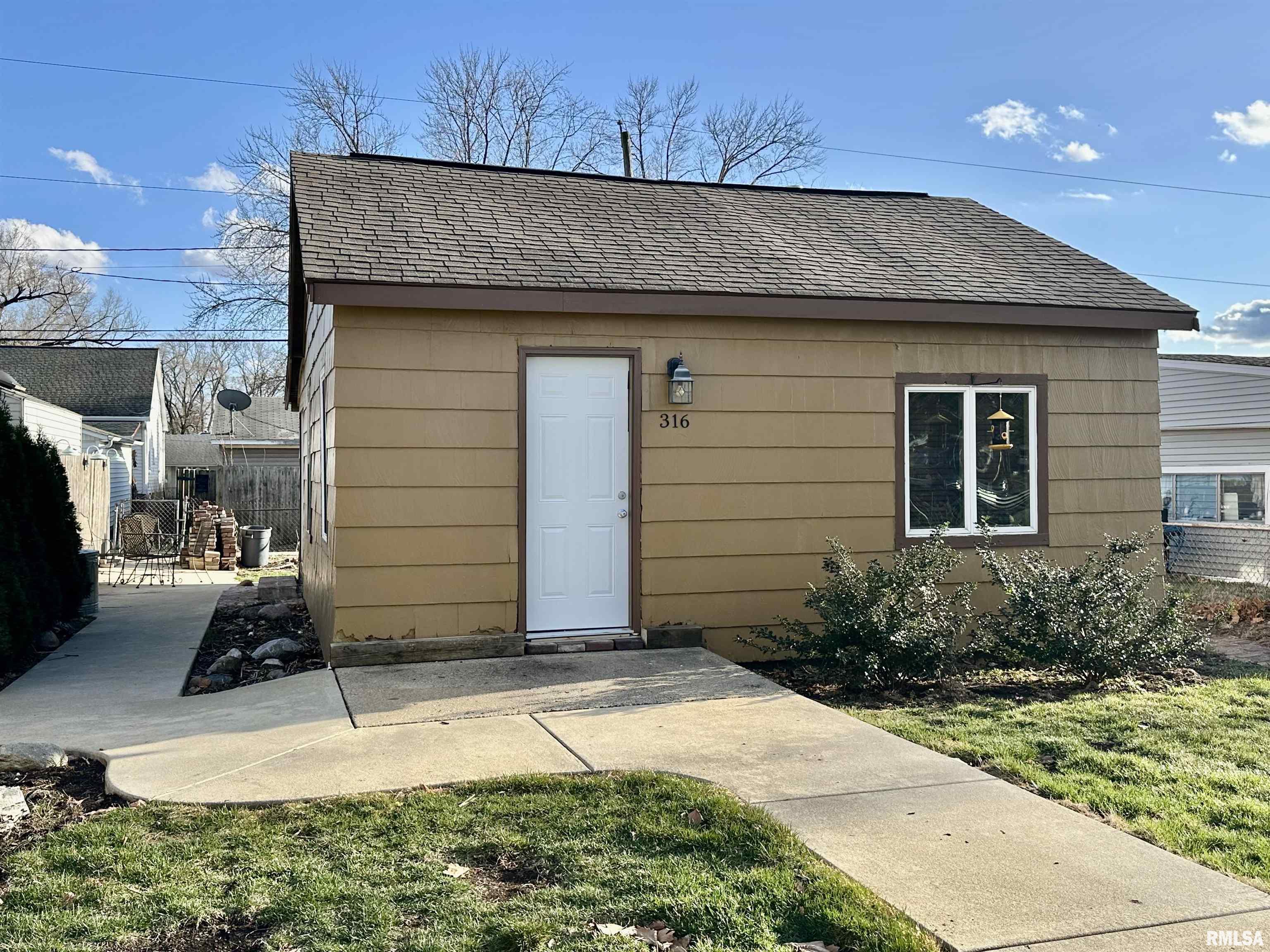 316 Zessin Street, Creve Coeur, Illinois image 3