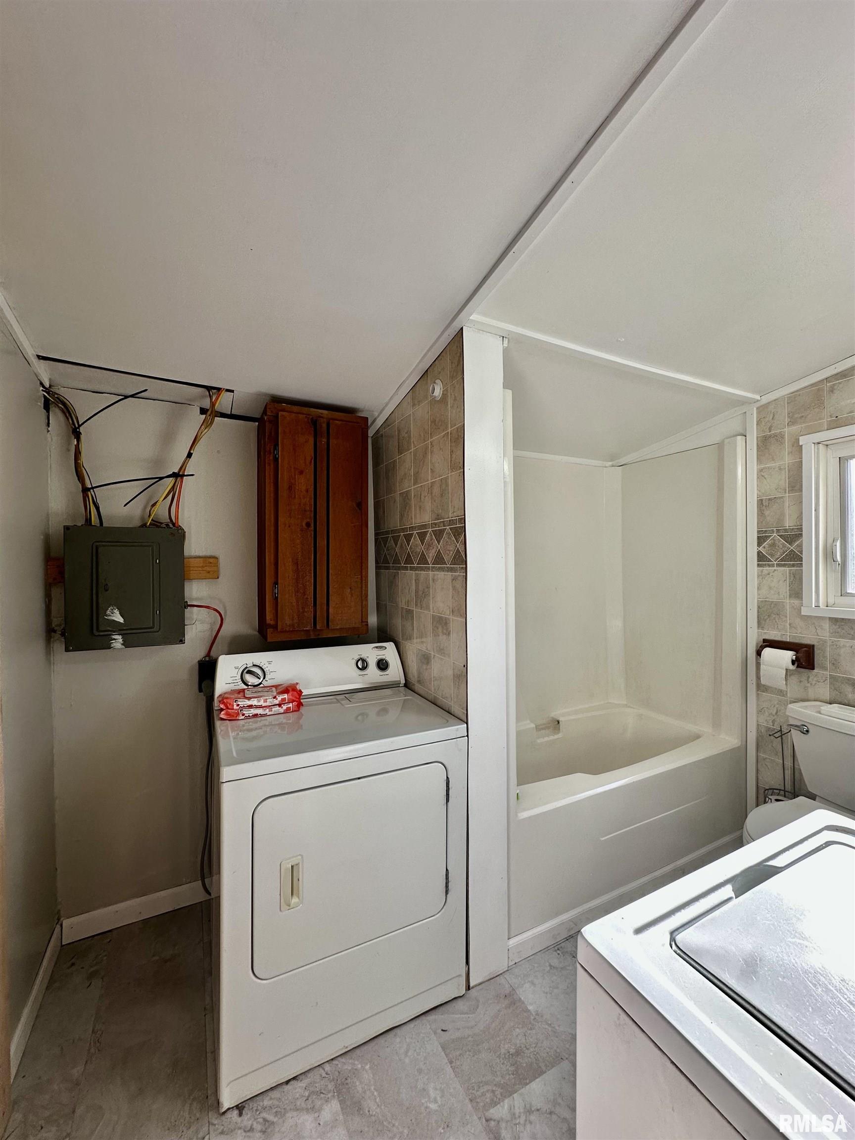 316 Zessin Street, Creve Coeur, Illinois image 23