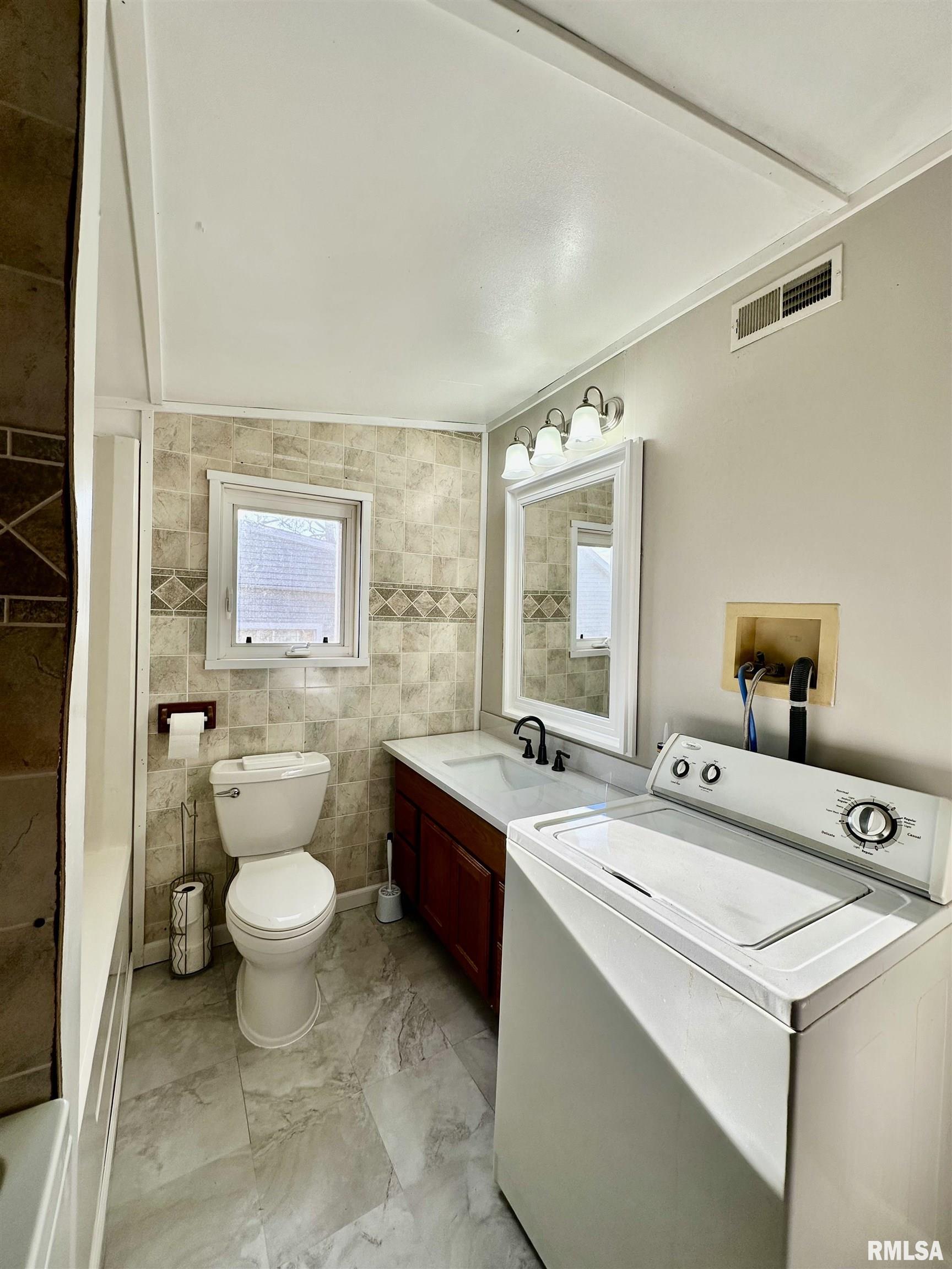 316 Zessin Street, Creve Coeur, Illinois image 22