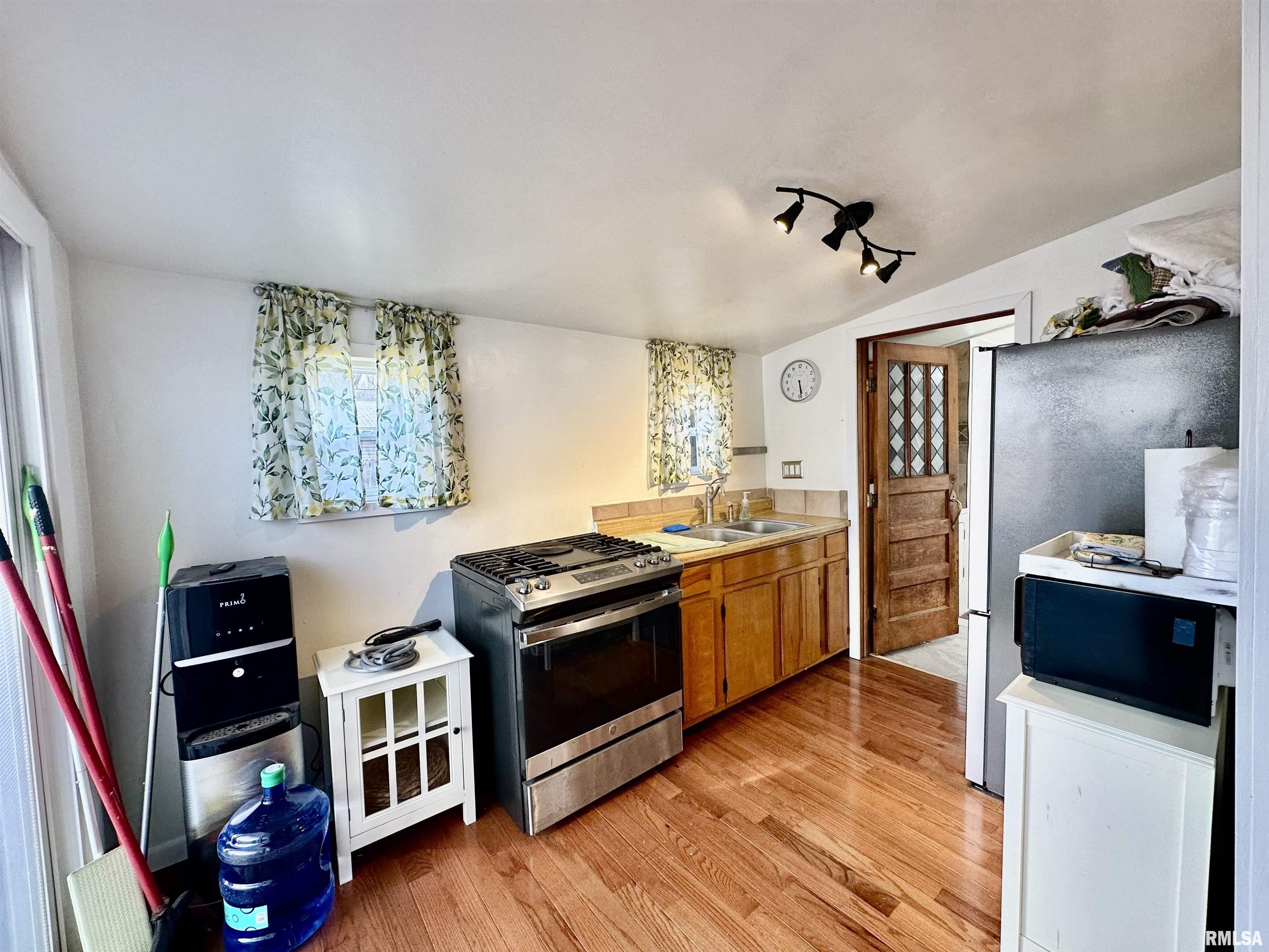 316 Zessin Street, Creve Coeur, Illinois image 12