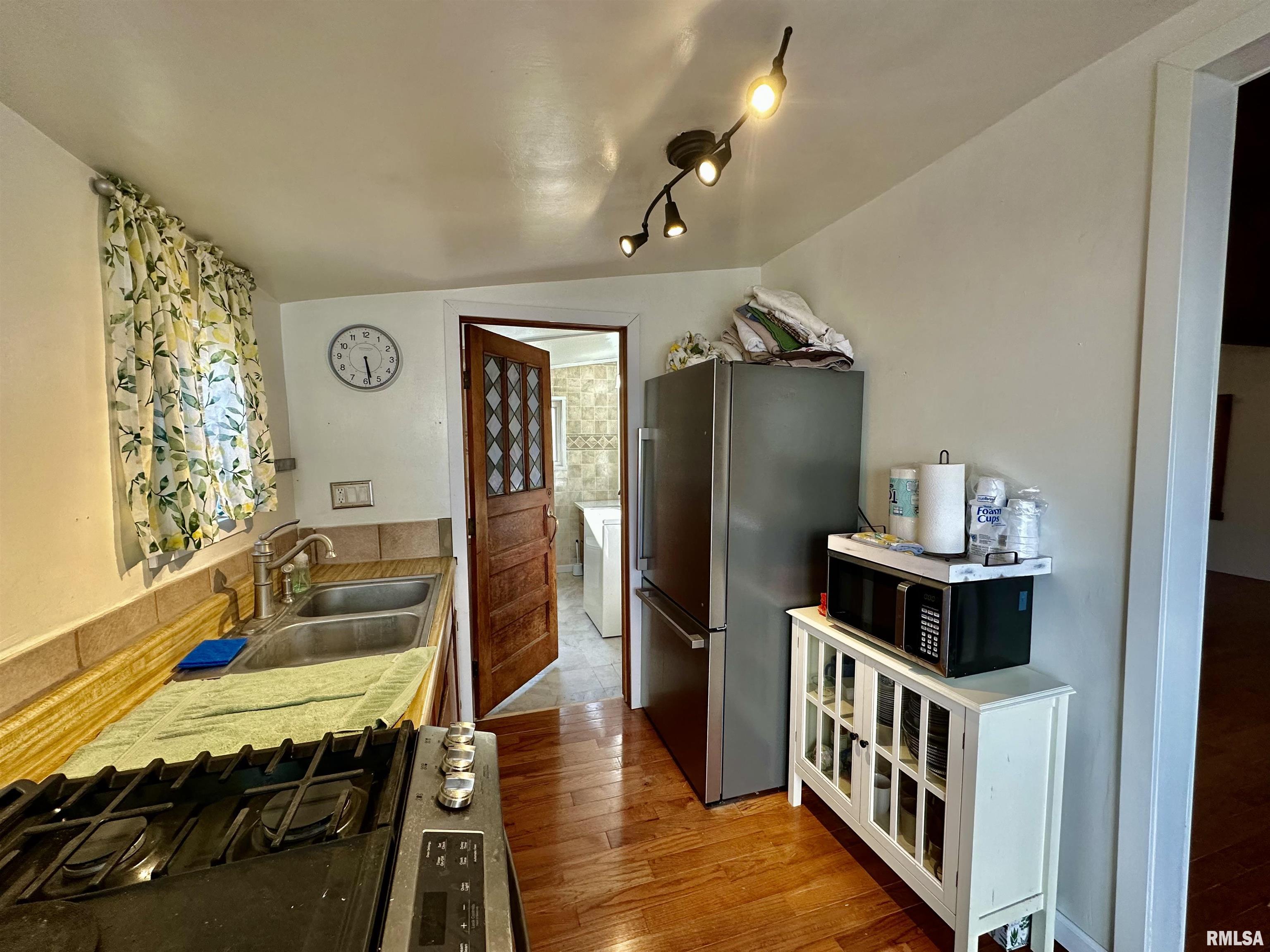 316 Zessin Street, Creve Coeur, Illinois image 14
