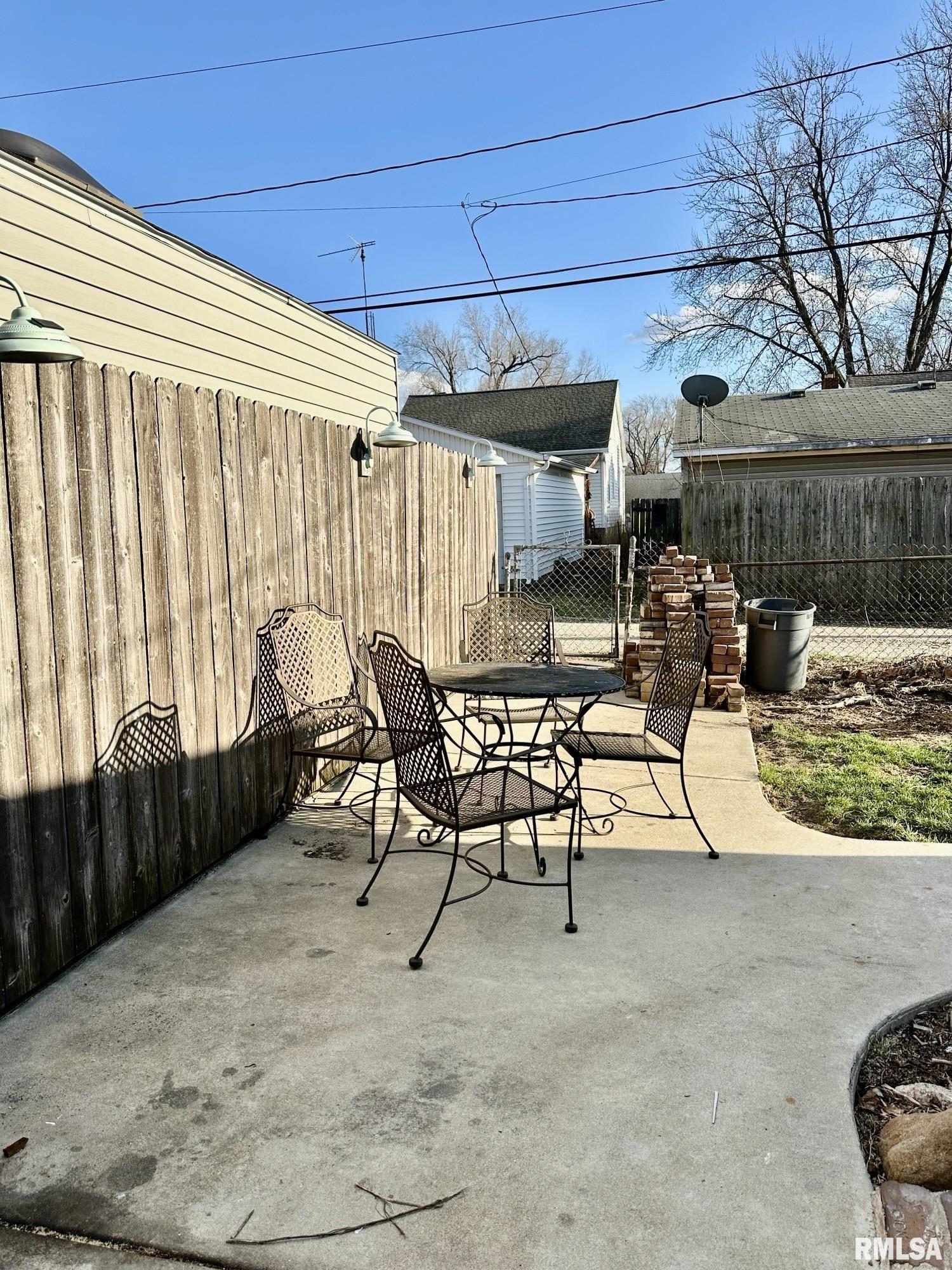 316 Zessin Street, Creve Coeur, Illinois image 29