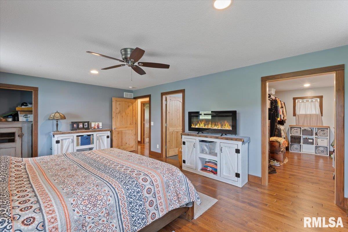 928 155th Avenue West, Milan, Illinois image 34