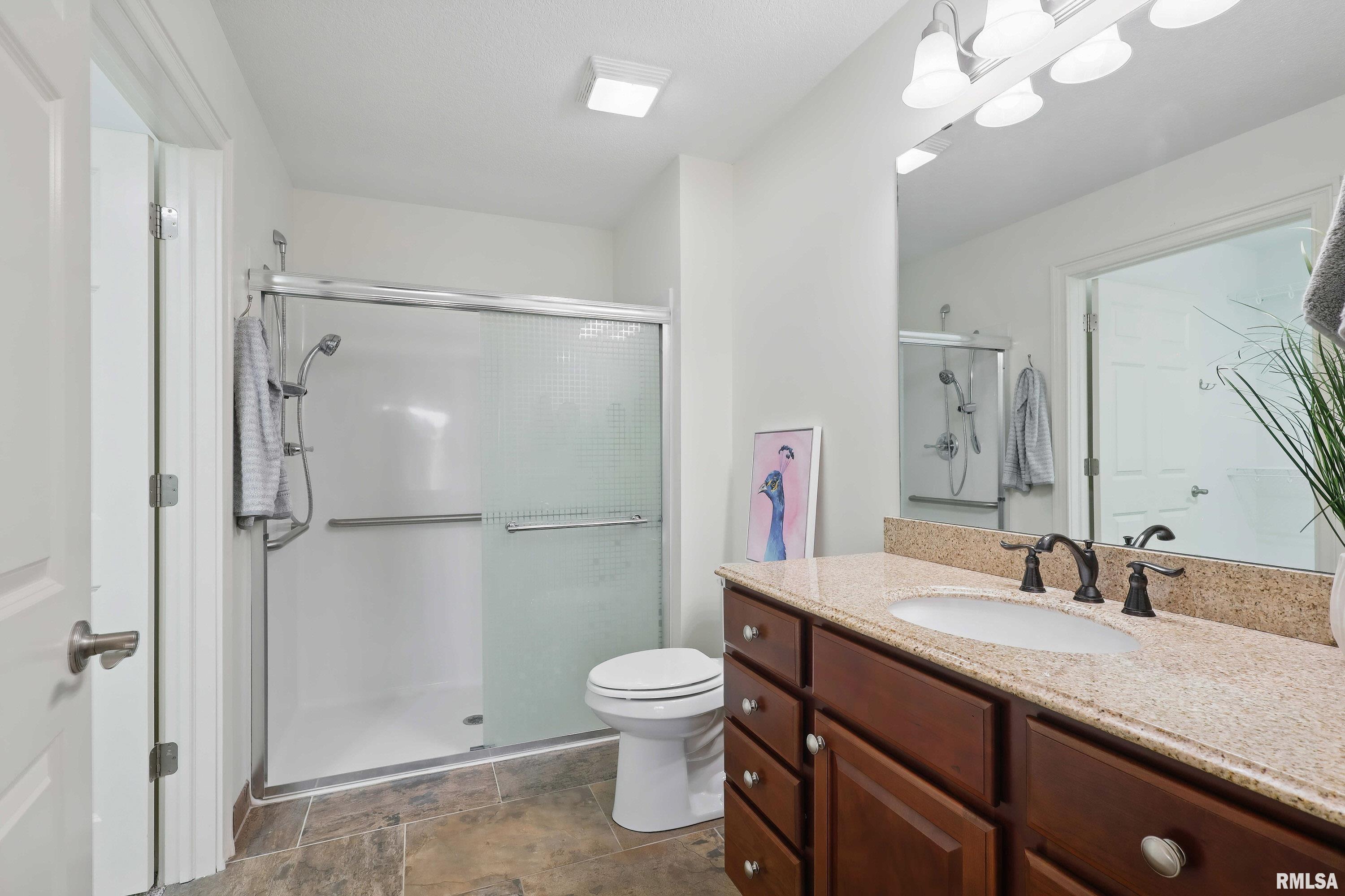 5588 Cavan Crossing, Bettendorf, Iowa image 27