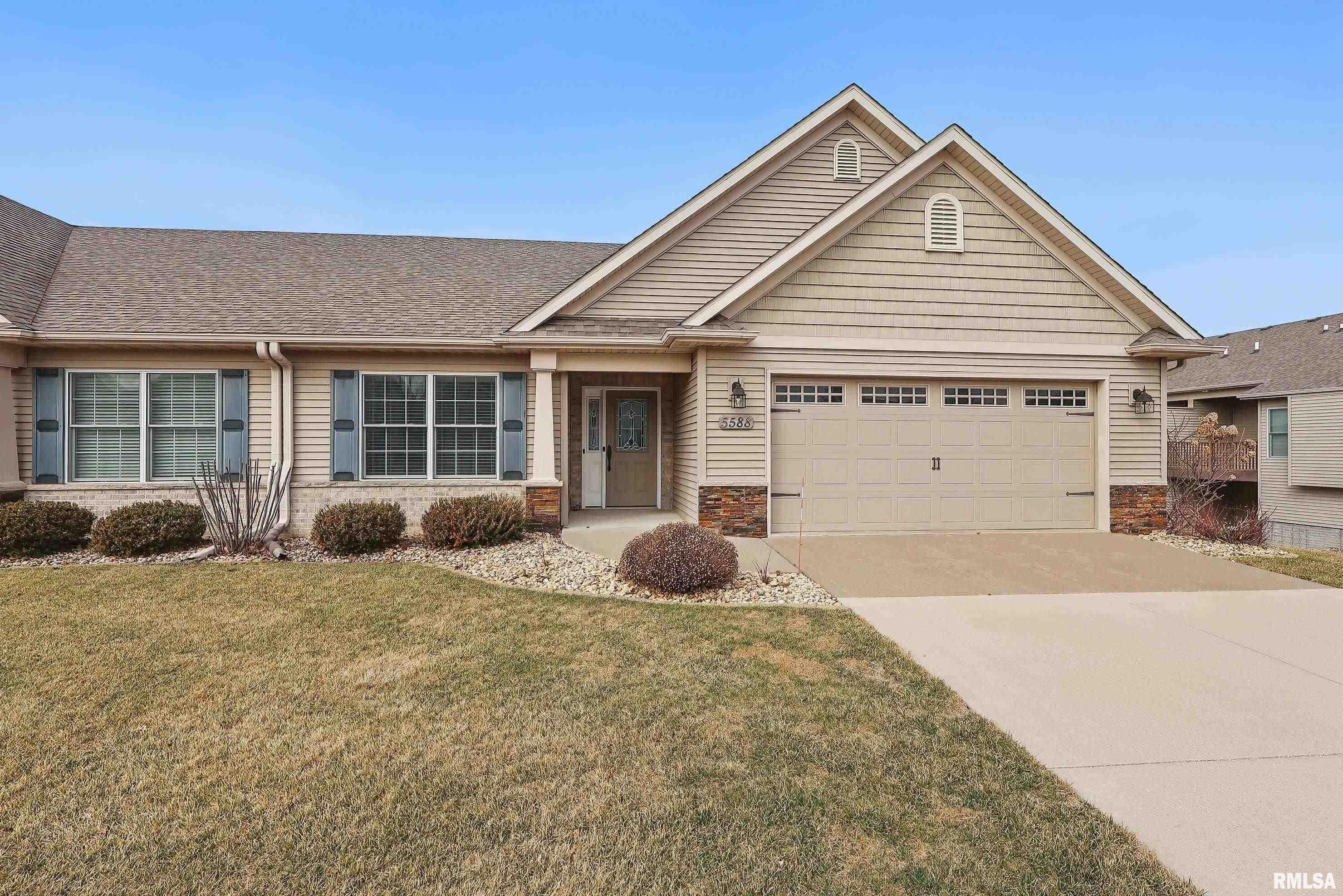 5588 Cavan Crossing, Bettendorf, Iowa image 1