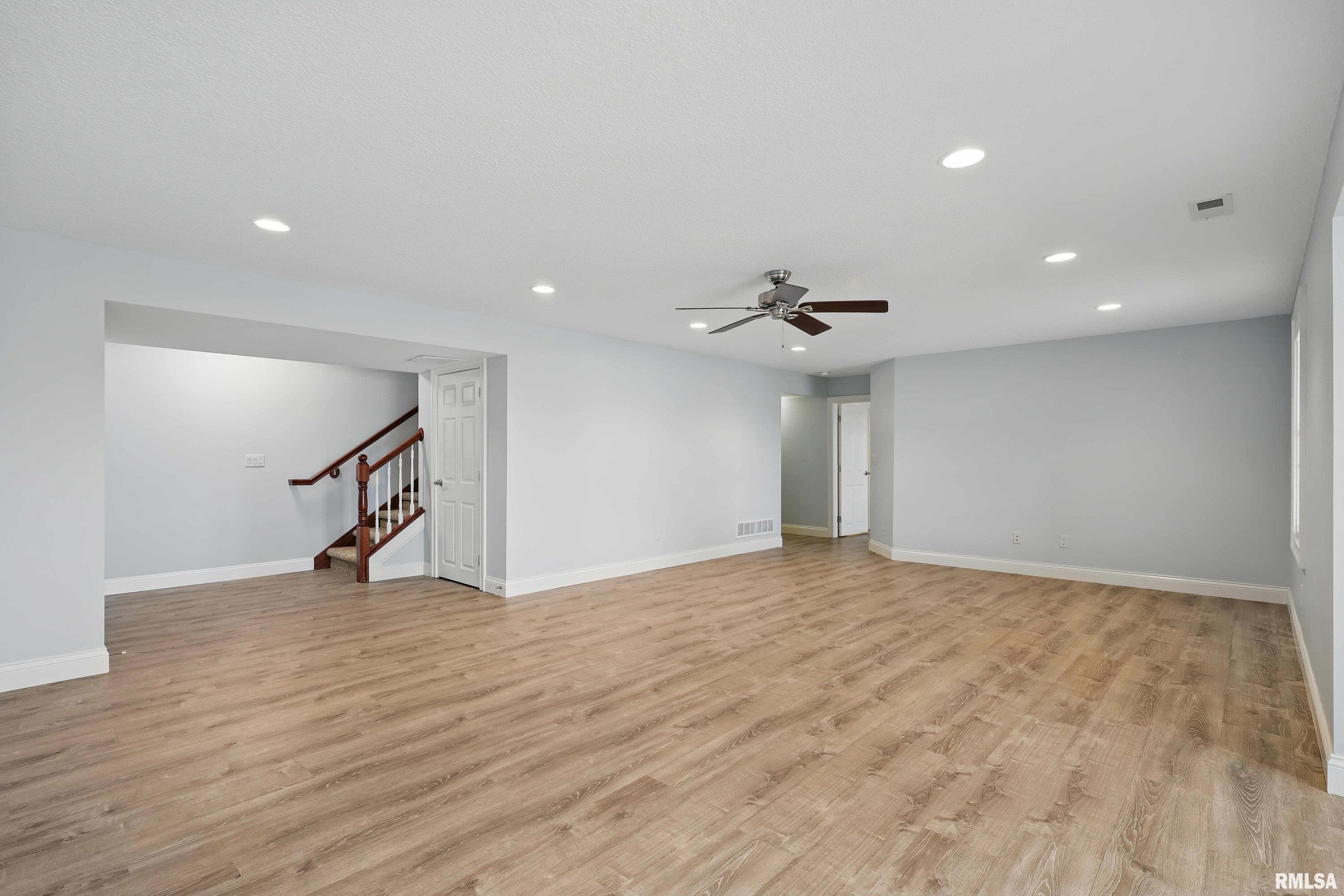 5588 Cavan Crossing, Bettendorf, Iowa image 30