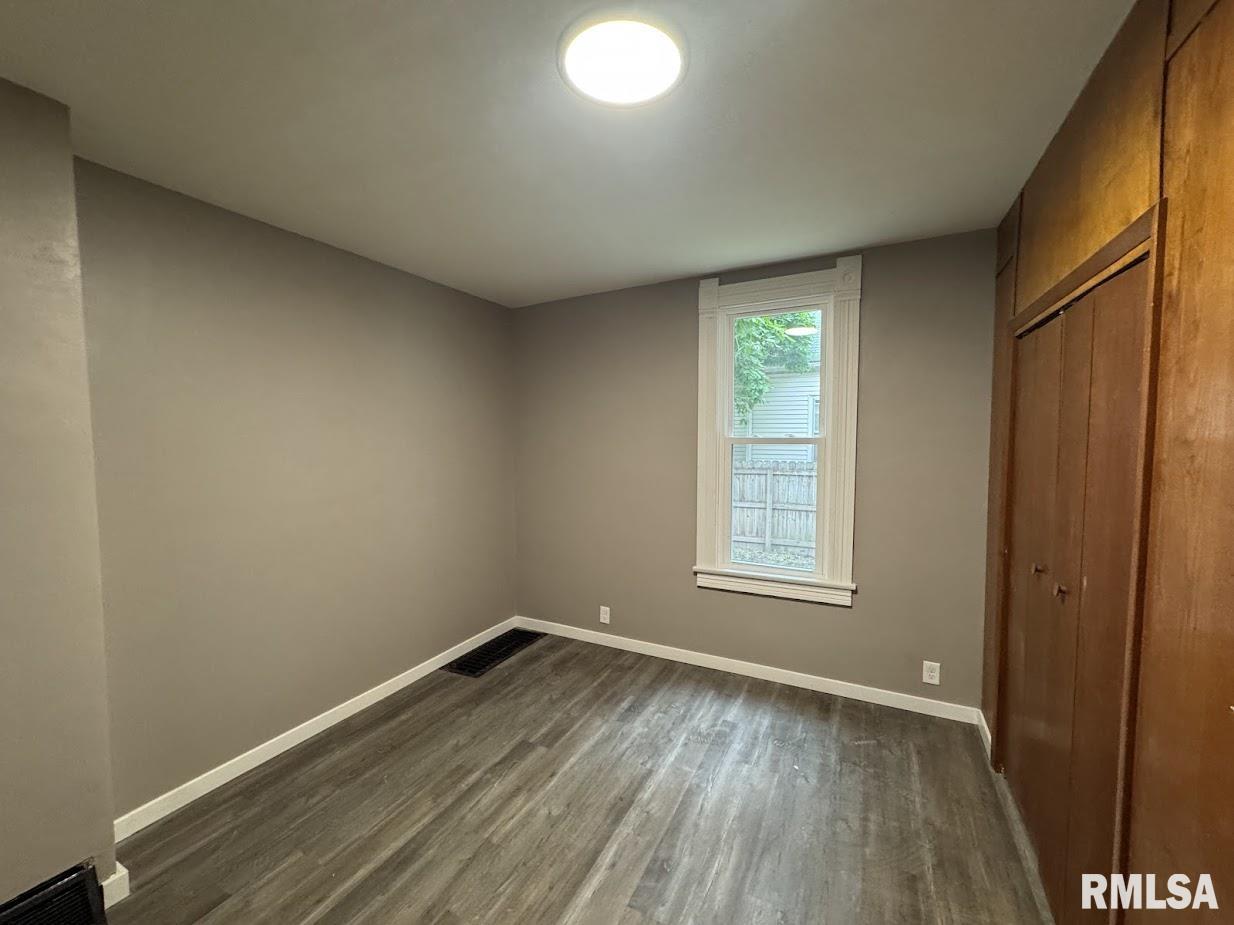 312 Park Avenue, Pekin, Illinois image 25