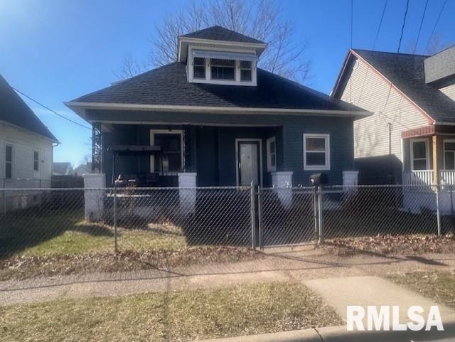932 Minnie Avenue, Davenport, Iowa image 2