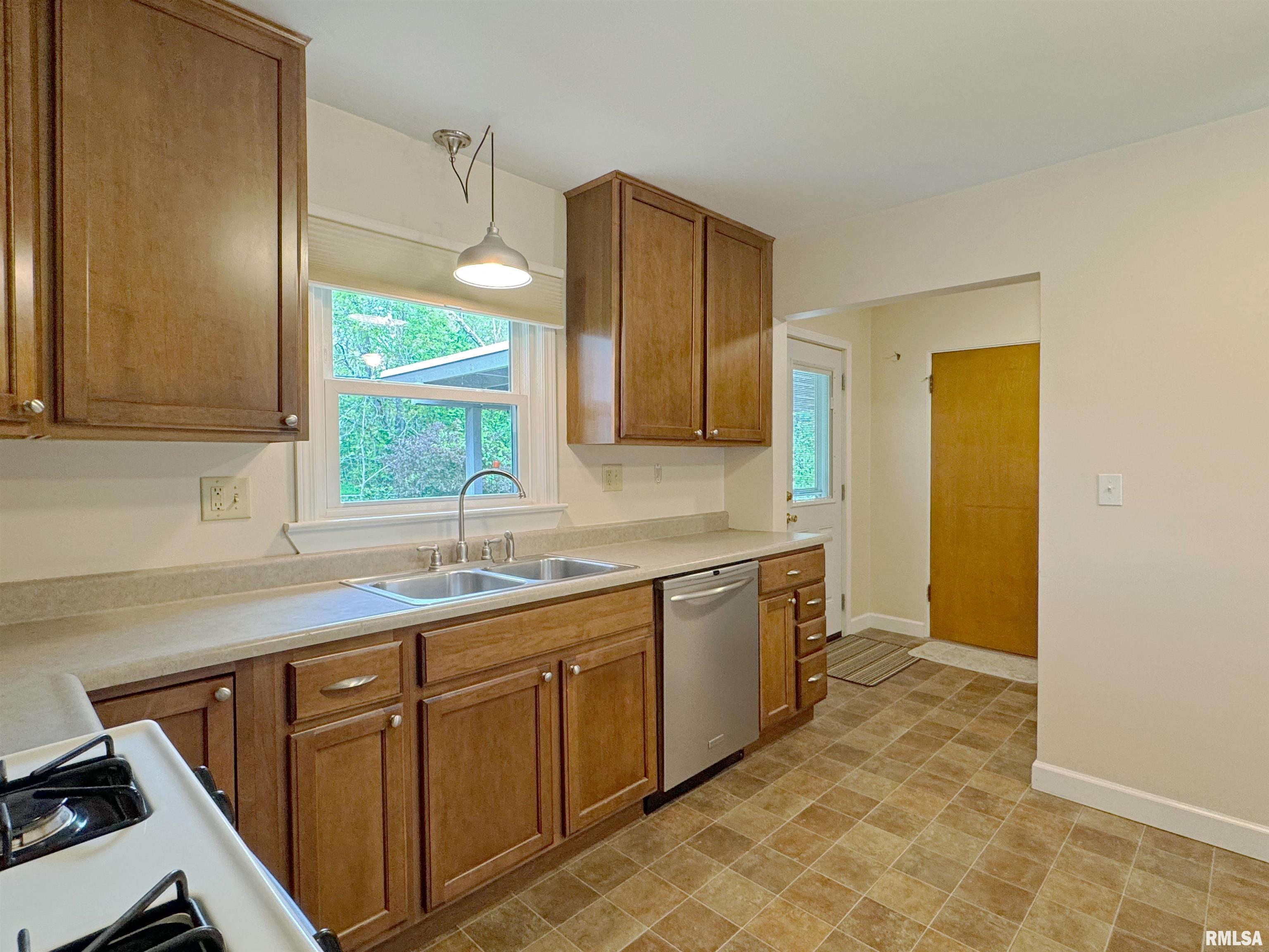417 W Florence Avenue, Peoria, Illinois image 13