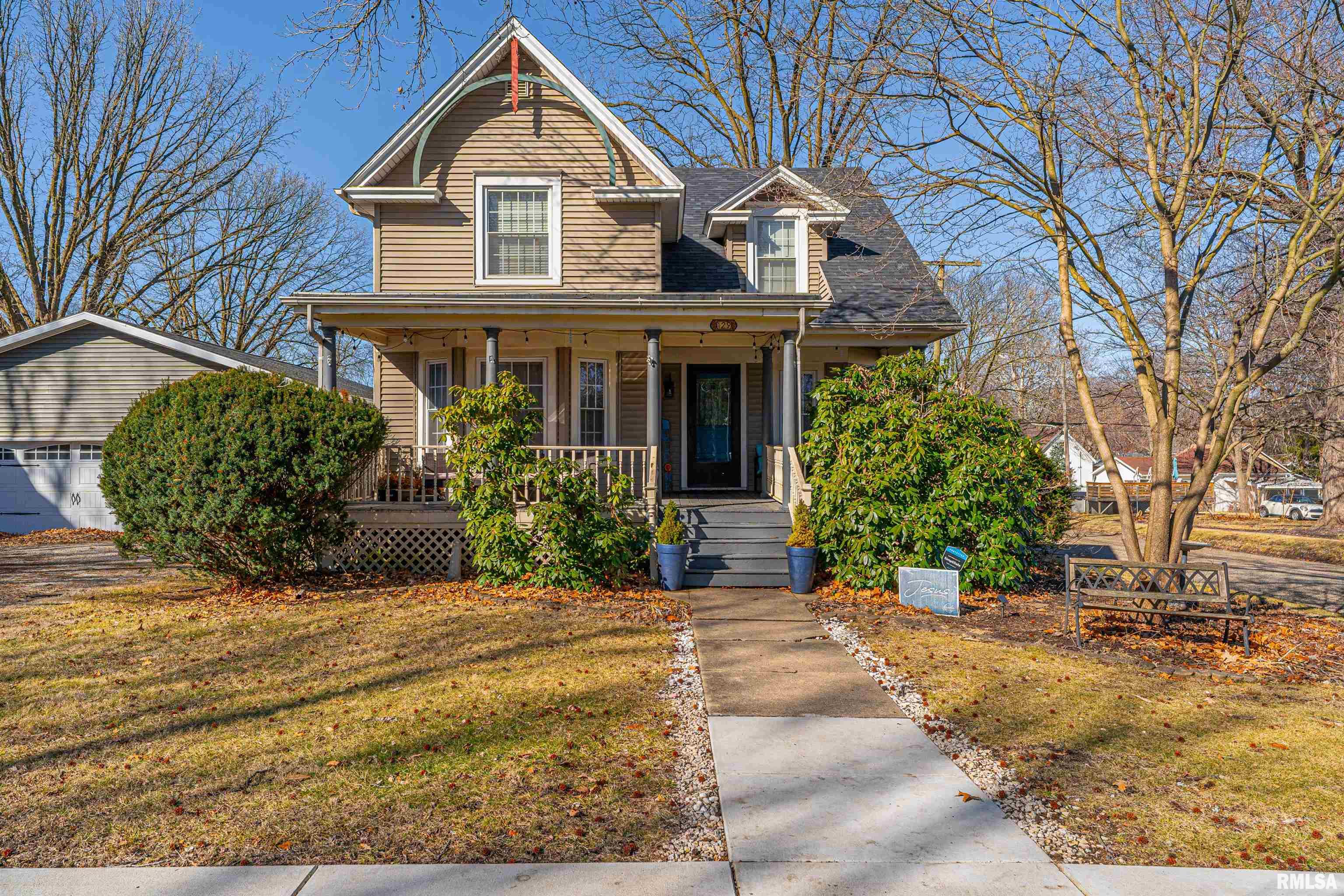 129 Oglesby Avenue, Lincoln, Illinois image 1