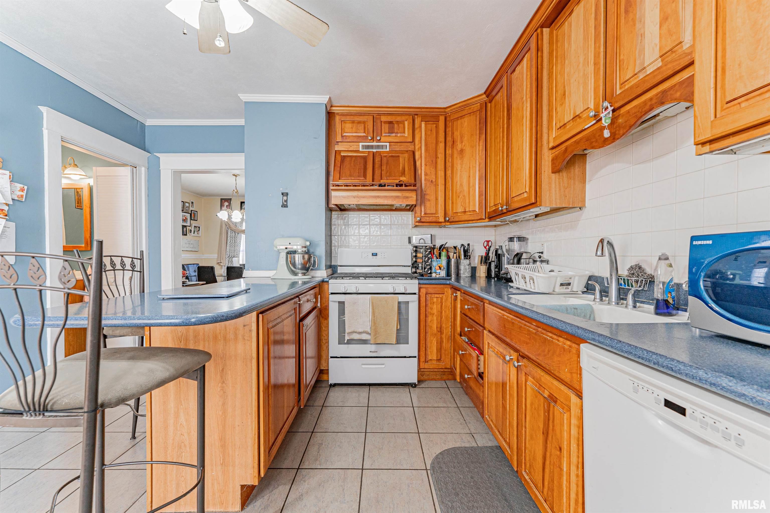 129 Oglesby Avenue, Lincoln, Illinois image 12
