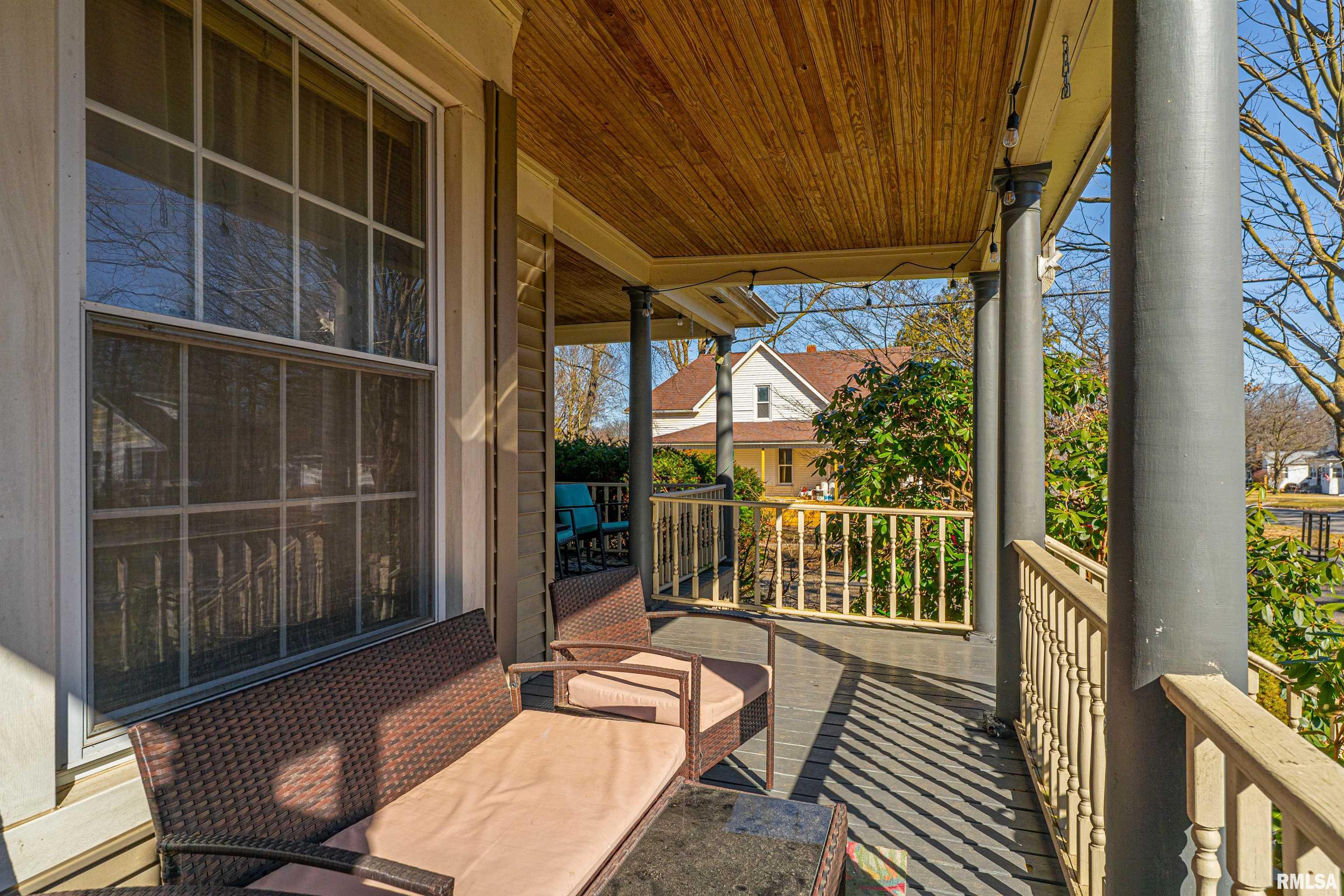 129 Oglesby Avenue, Lincoln, Illinois image 2