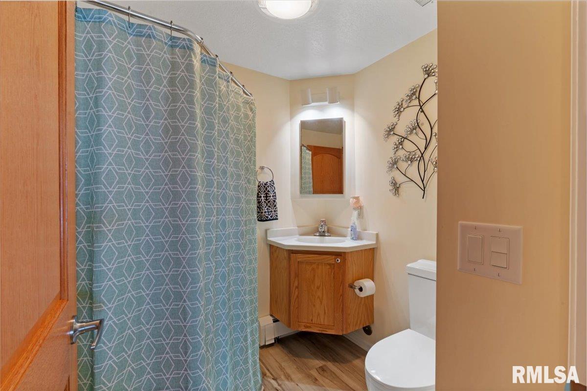 17711 Route 84 N, East Moline, Illinois image 46