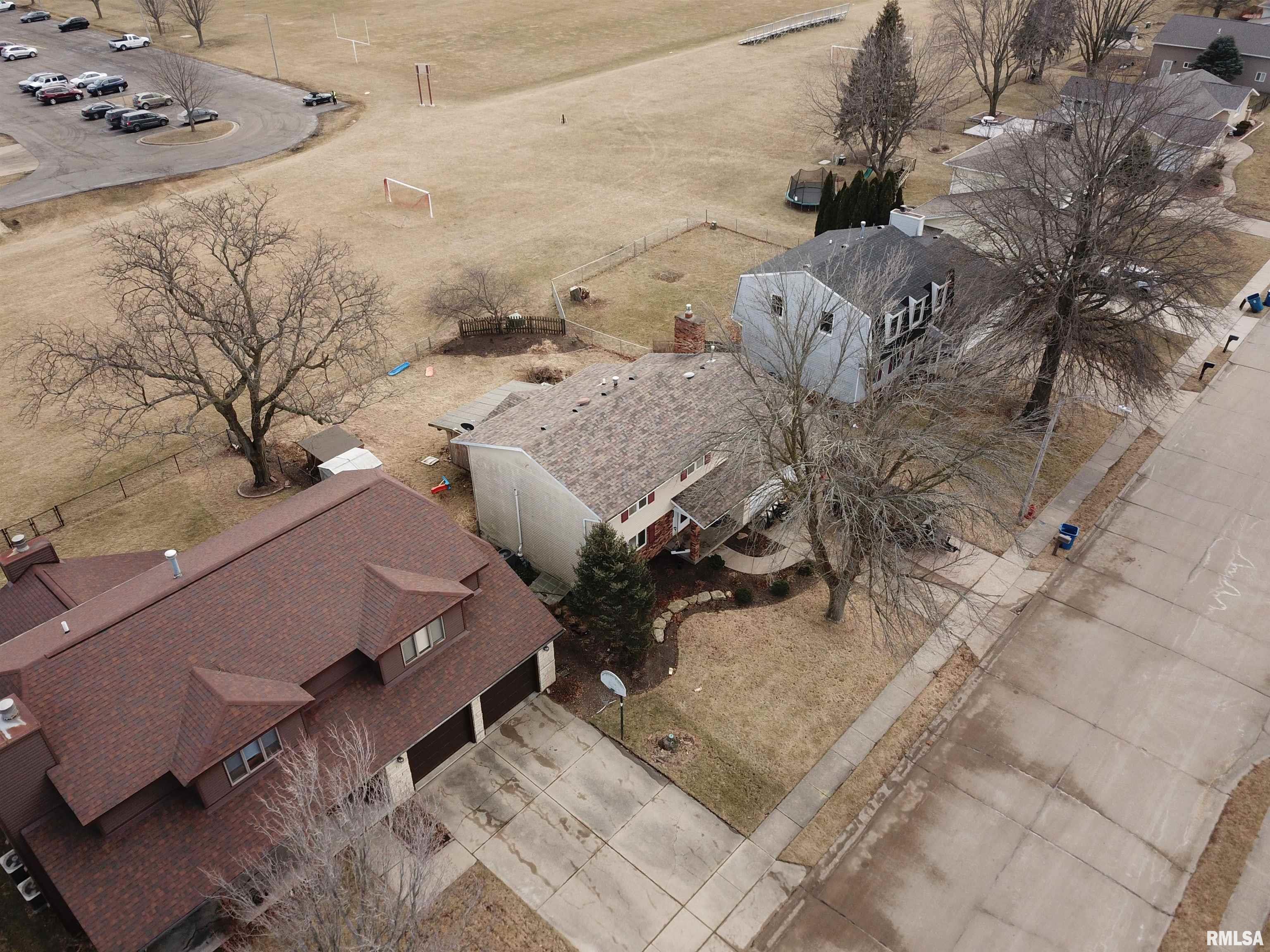 513 S 7th Street, Eldridge, Iowa image 7