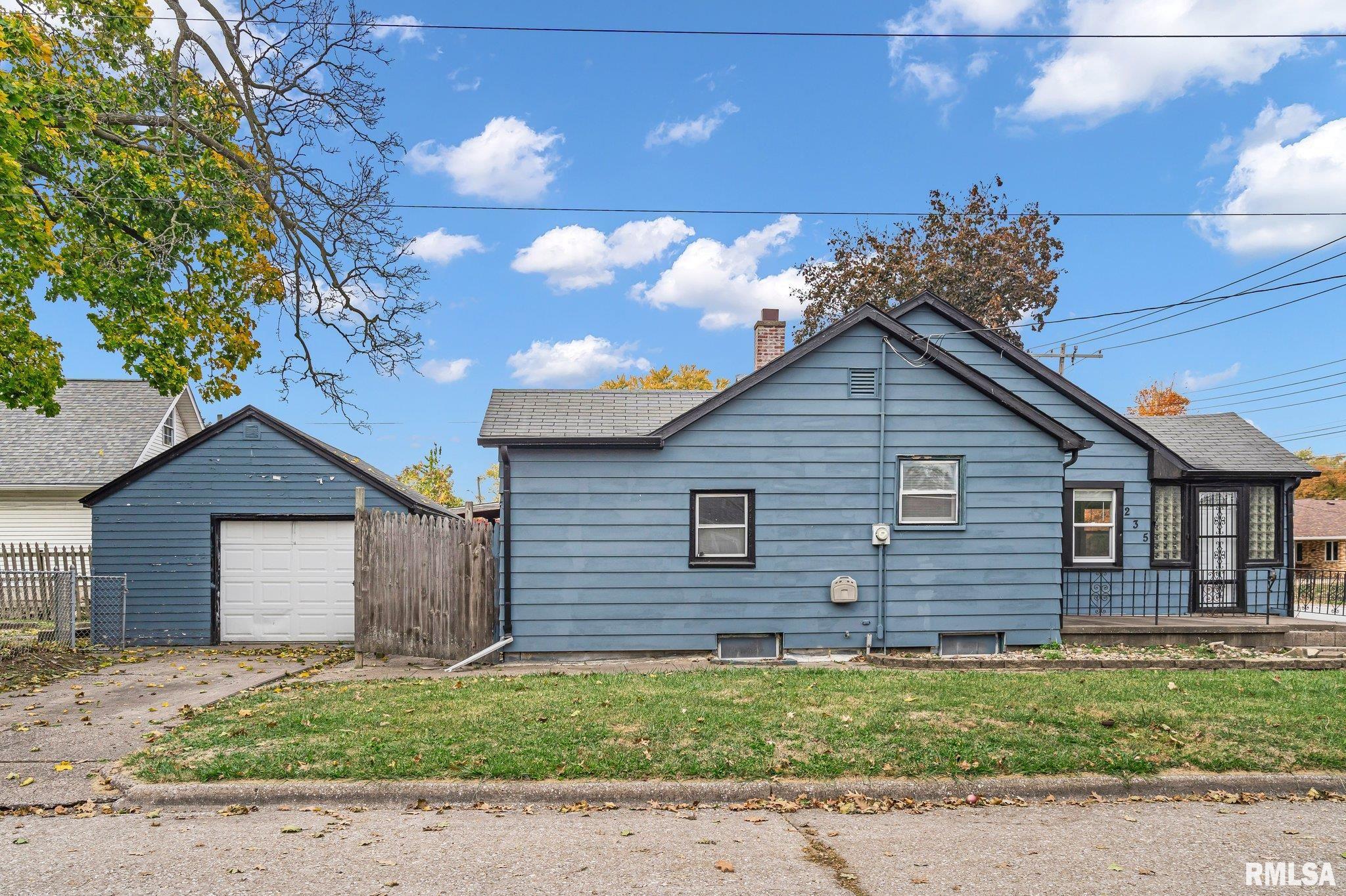 235 W 32nd Street, Davenport, Iowa image 21