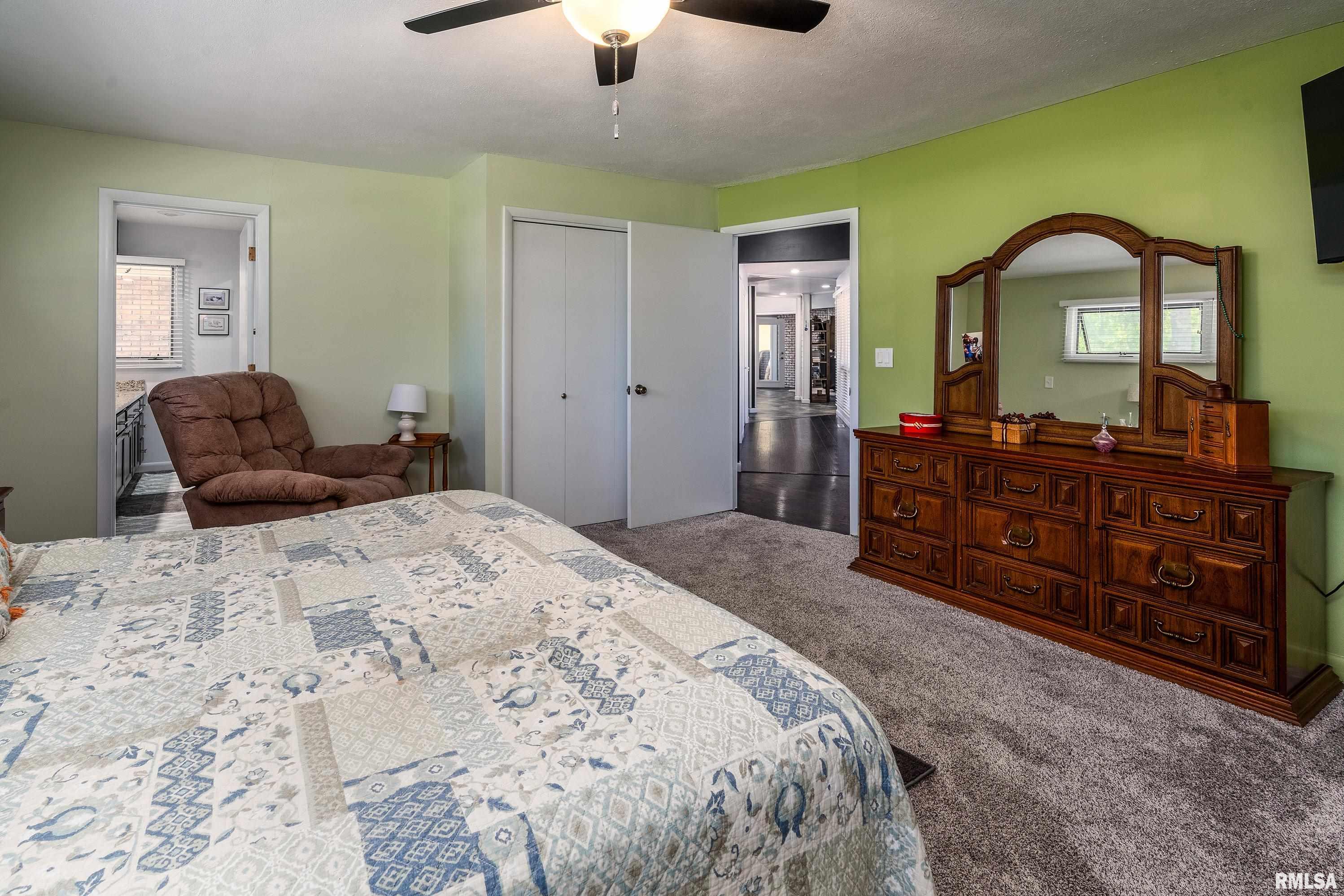 415 E Reichert Drive, Marion, Illinois image 31
