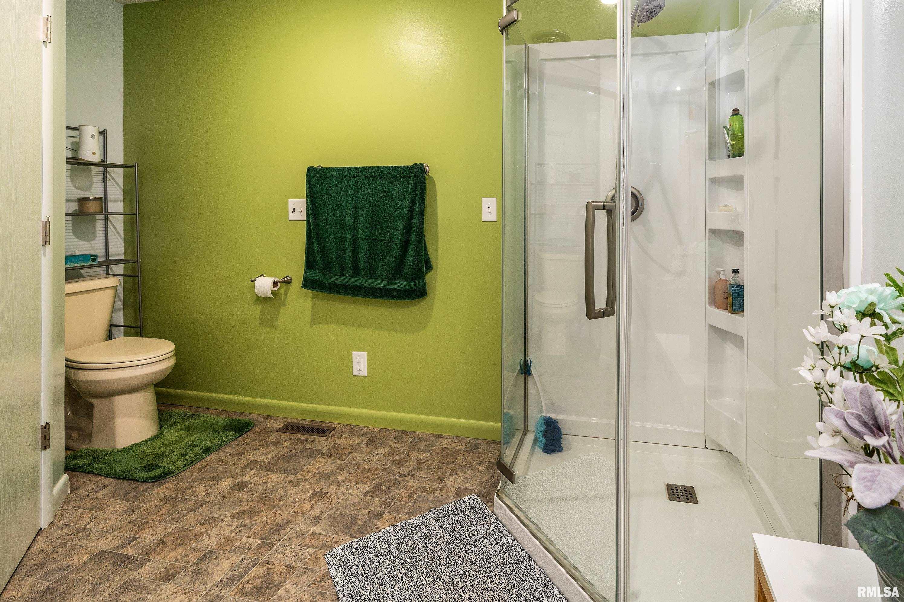 415 E Reichert Drive, Marion, Illinois image 33