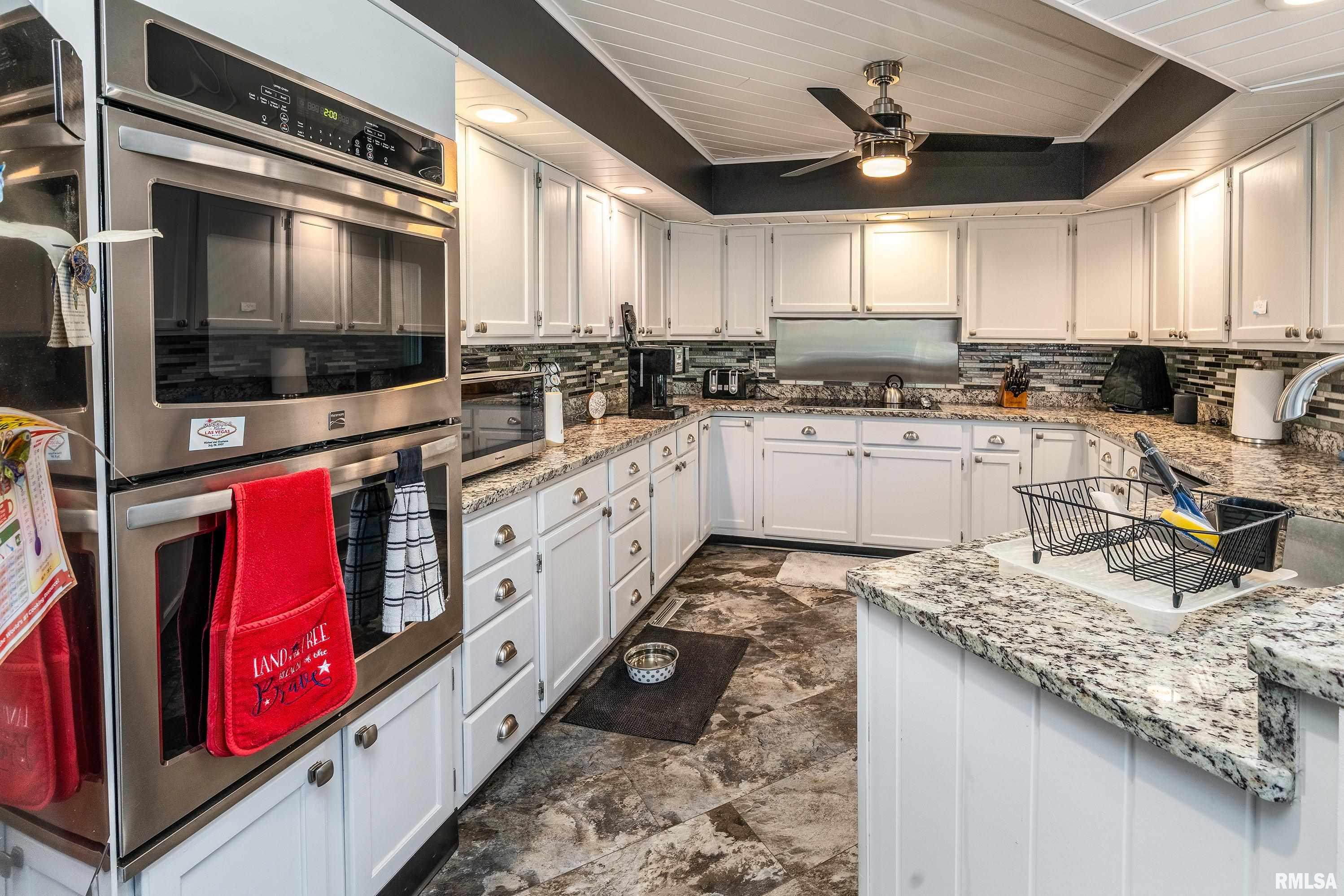 415 E Reichert Drive, Marion, Illinois image 16