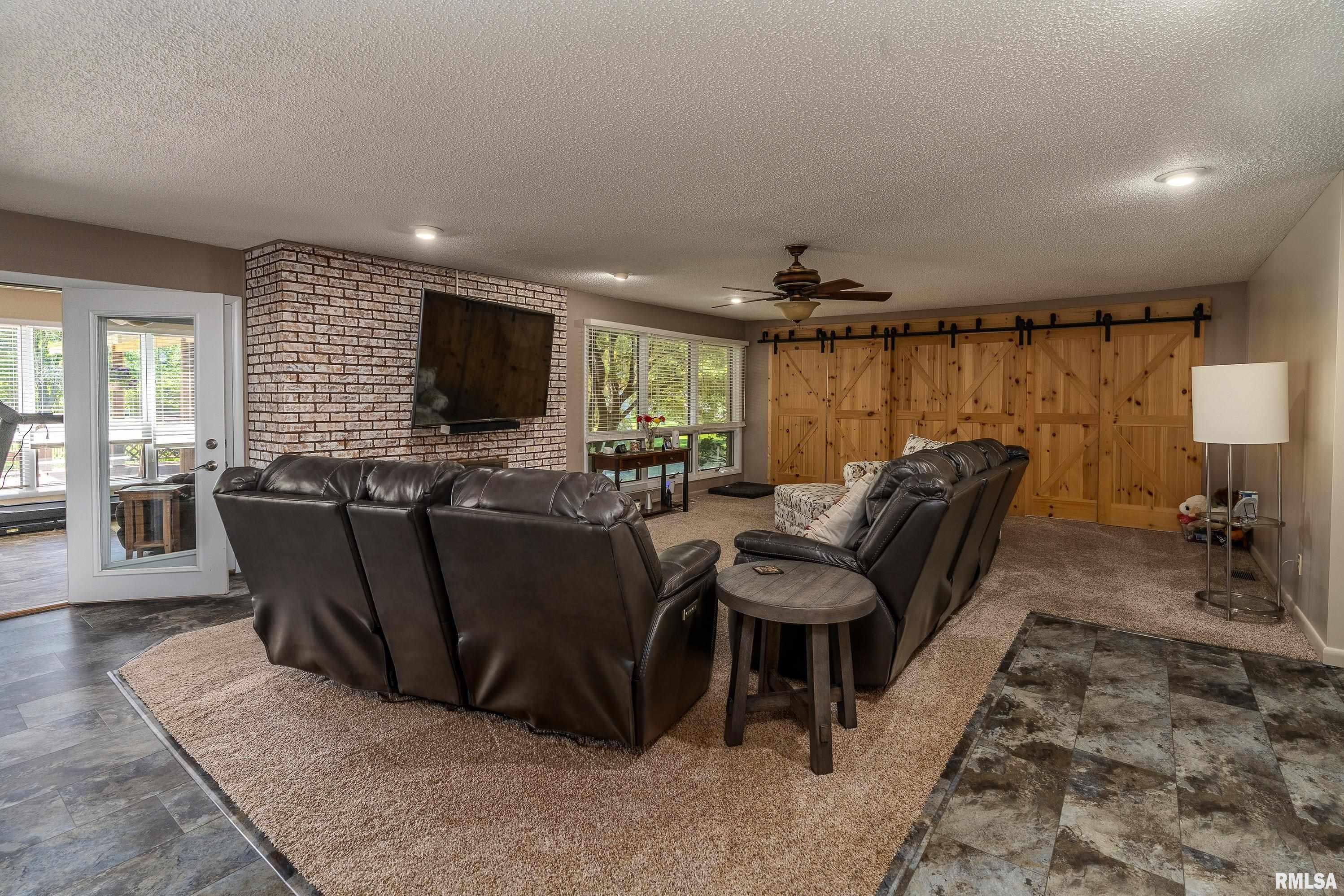 415 E Reichert Drive, Marion, Illinois image 8